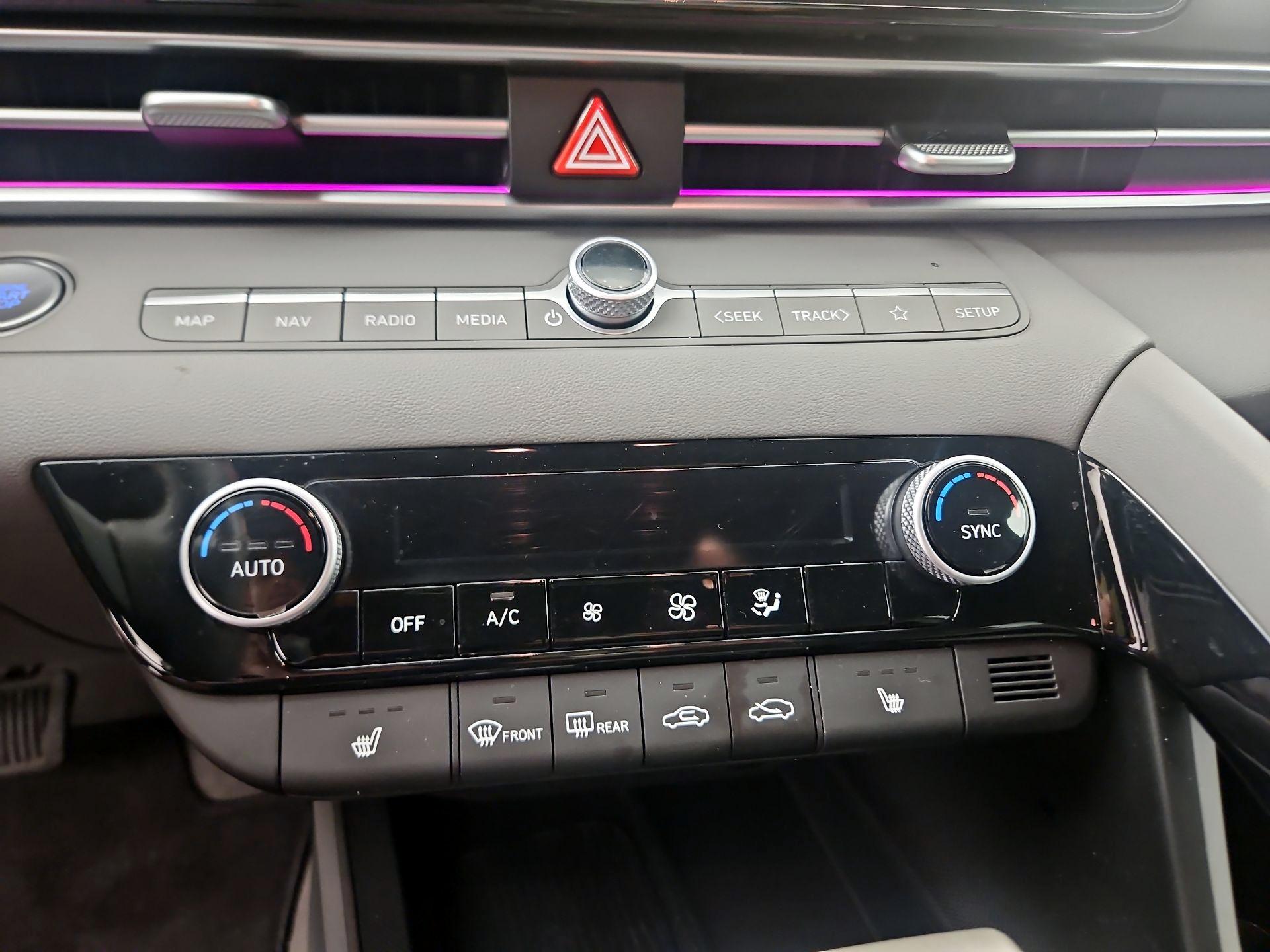 Thumbnail: 2024 Hyundai Elantra - 14