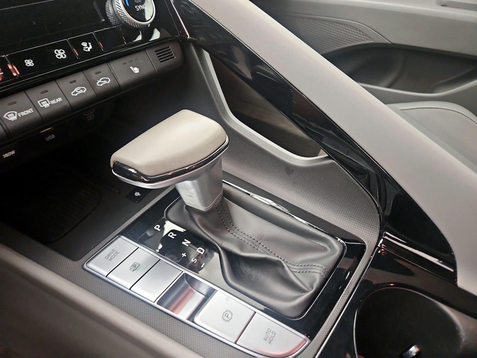 Thumbnail: 2024 Hyundai Elantra - 15
