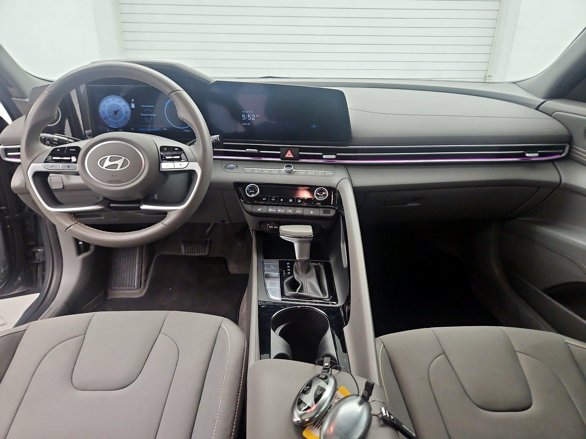 Thumbnail: 2024 Hyundai Elantra - 8