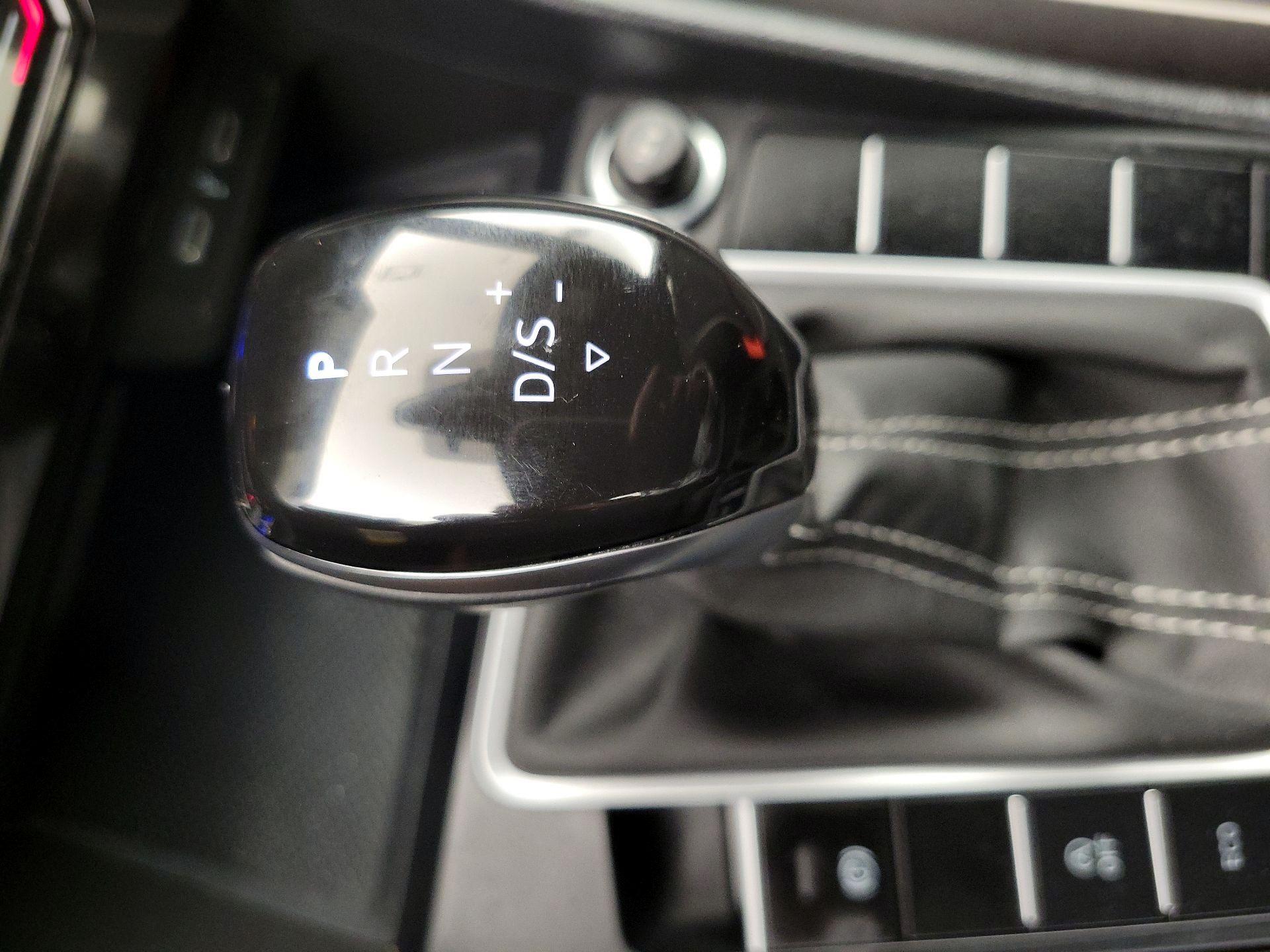 Thumbnail: 2025 Volkswagen Jetta - 17