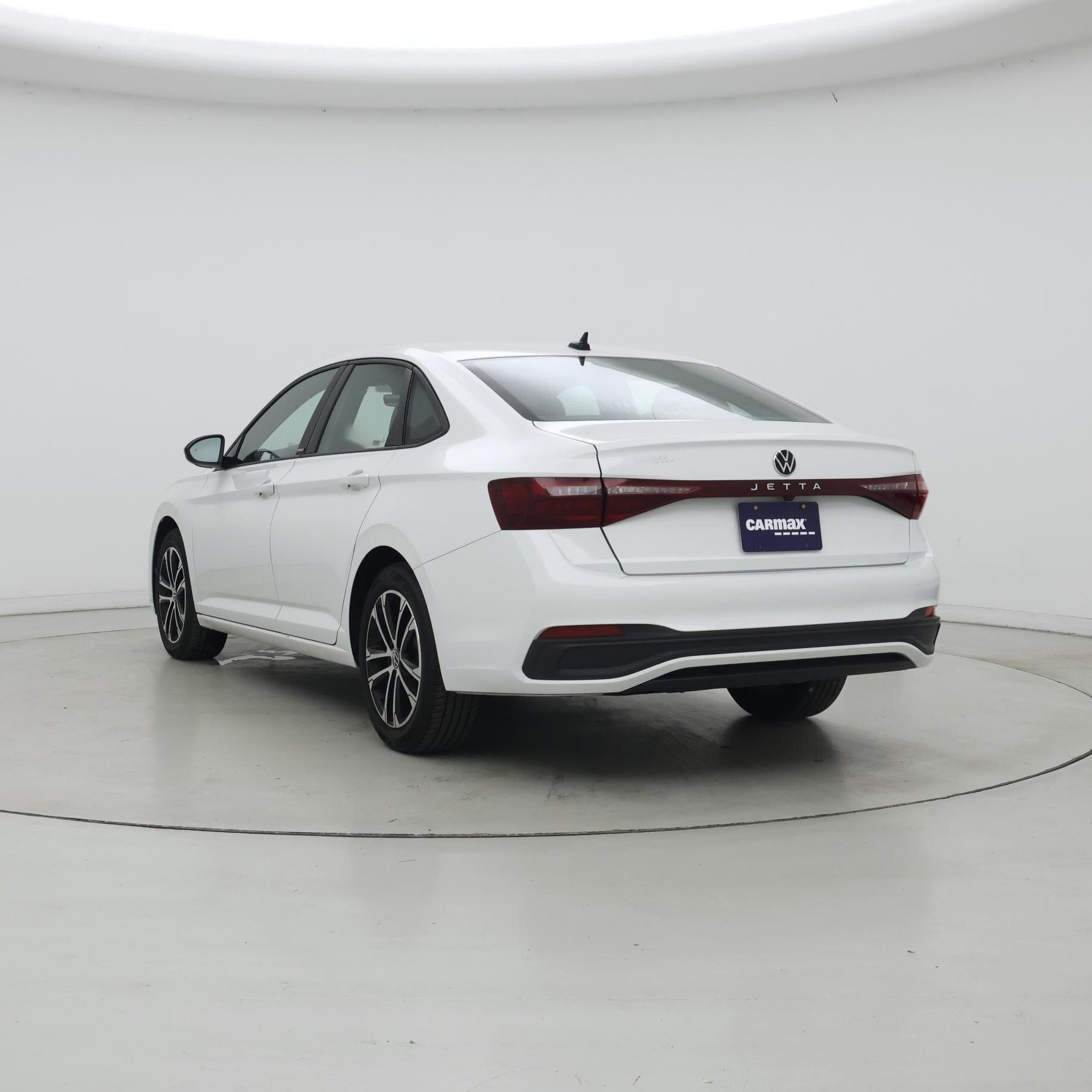Thumbnail: 2025 Volkswagen Jetta - 2