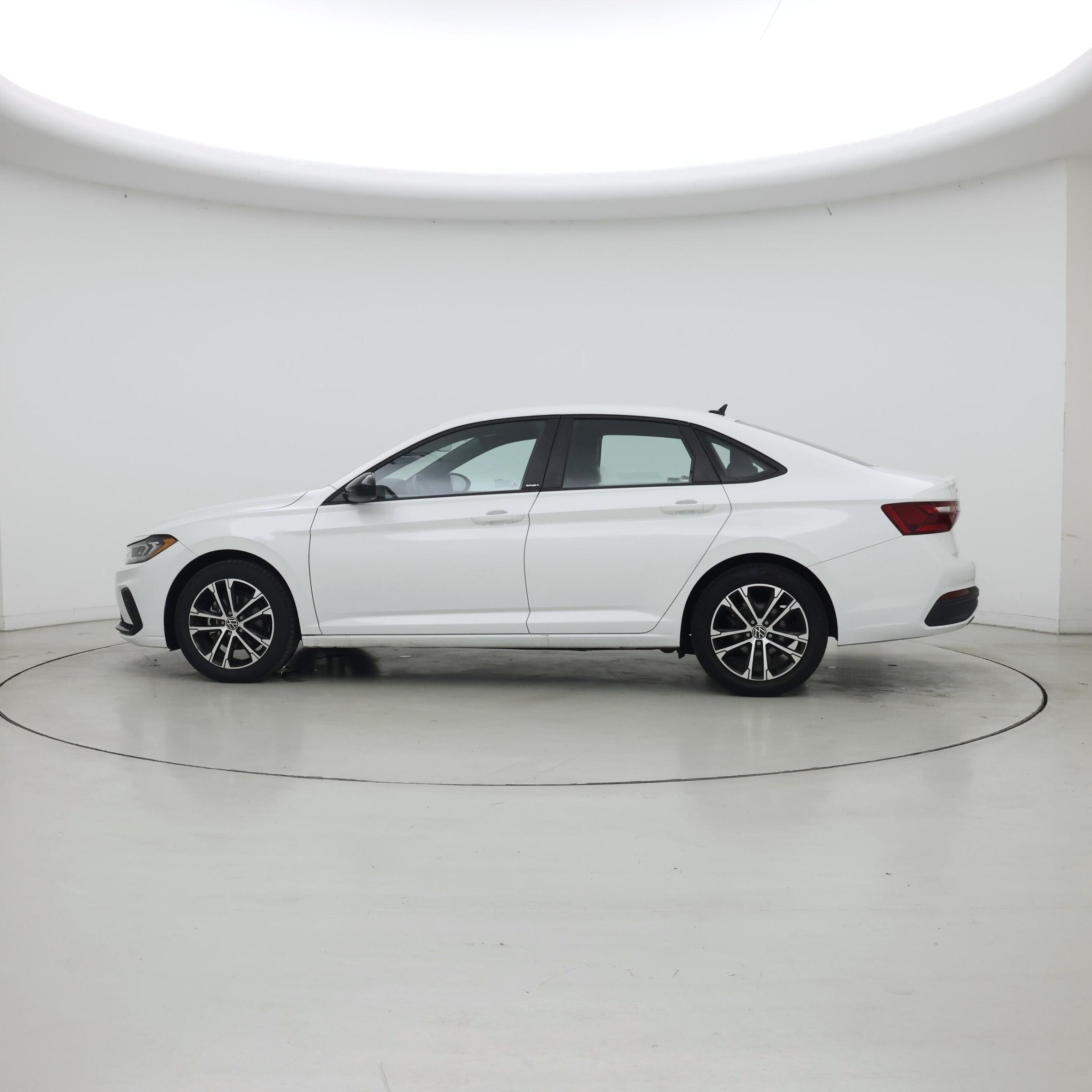 Thumbnail: 2025 Volkswagen Jetta - 3