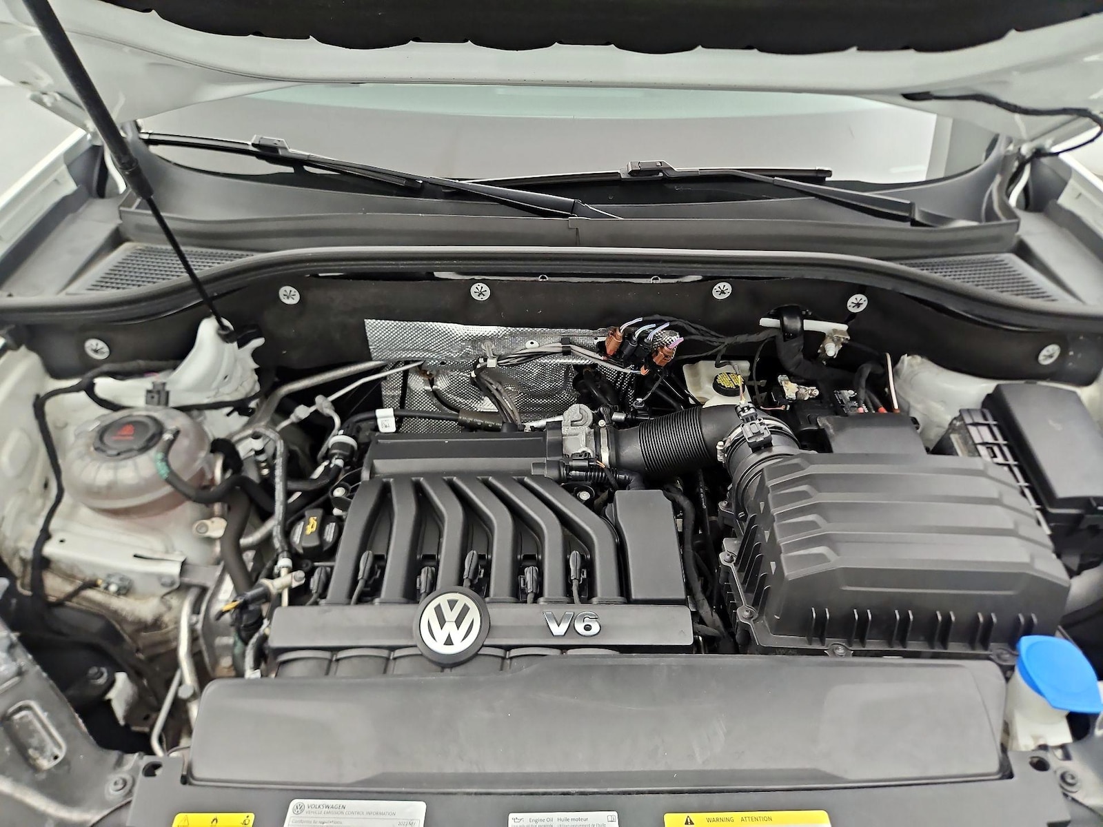 2022 Volkswagen Atlas SE w/Tech - Photo 21