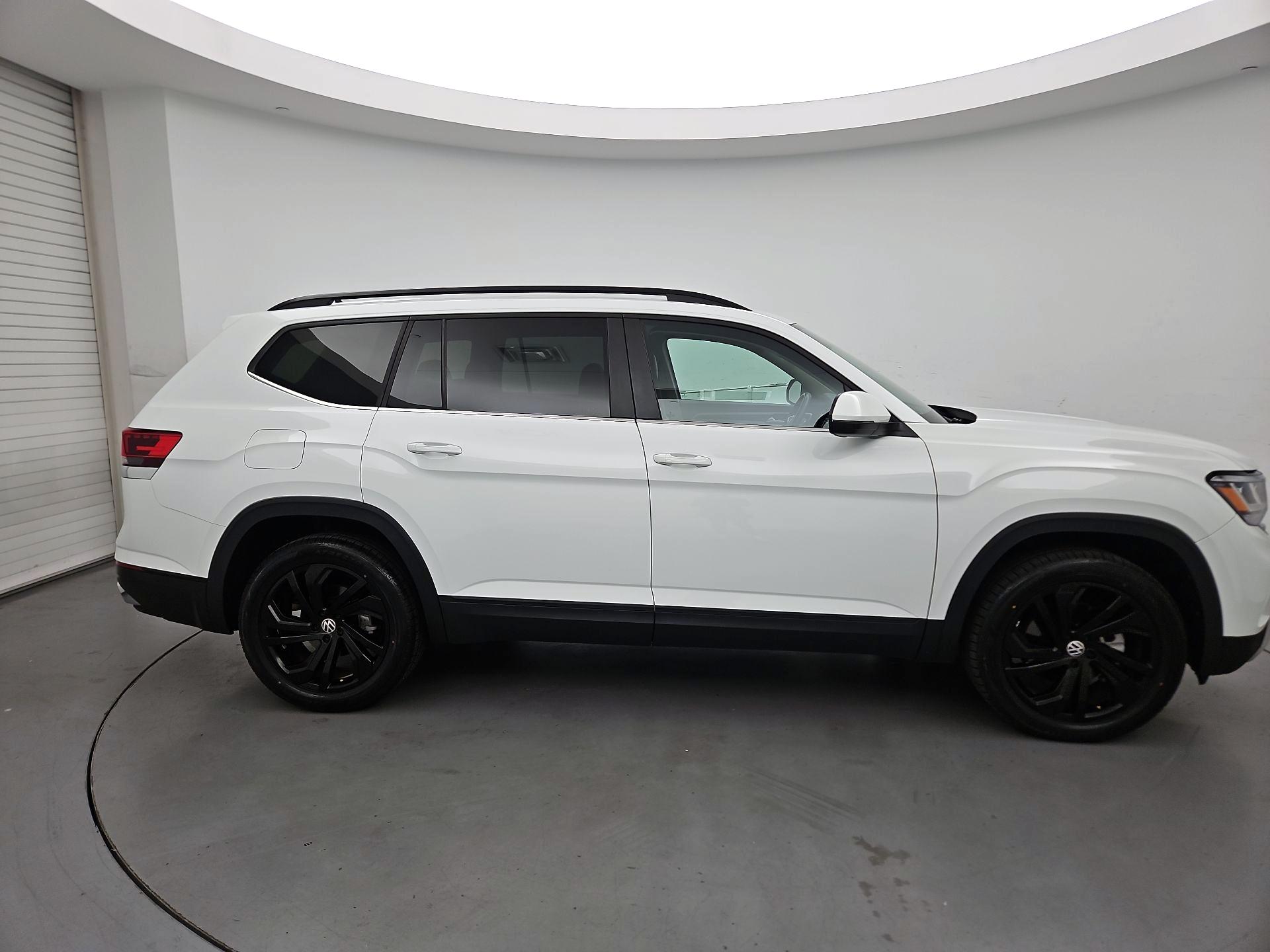 Thumbnail: 2022 Volkswagen Atlas - 4