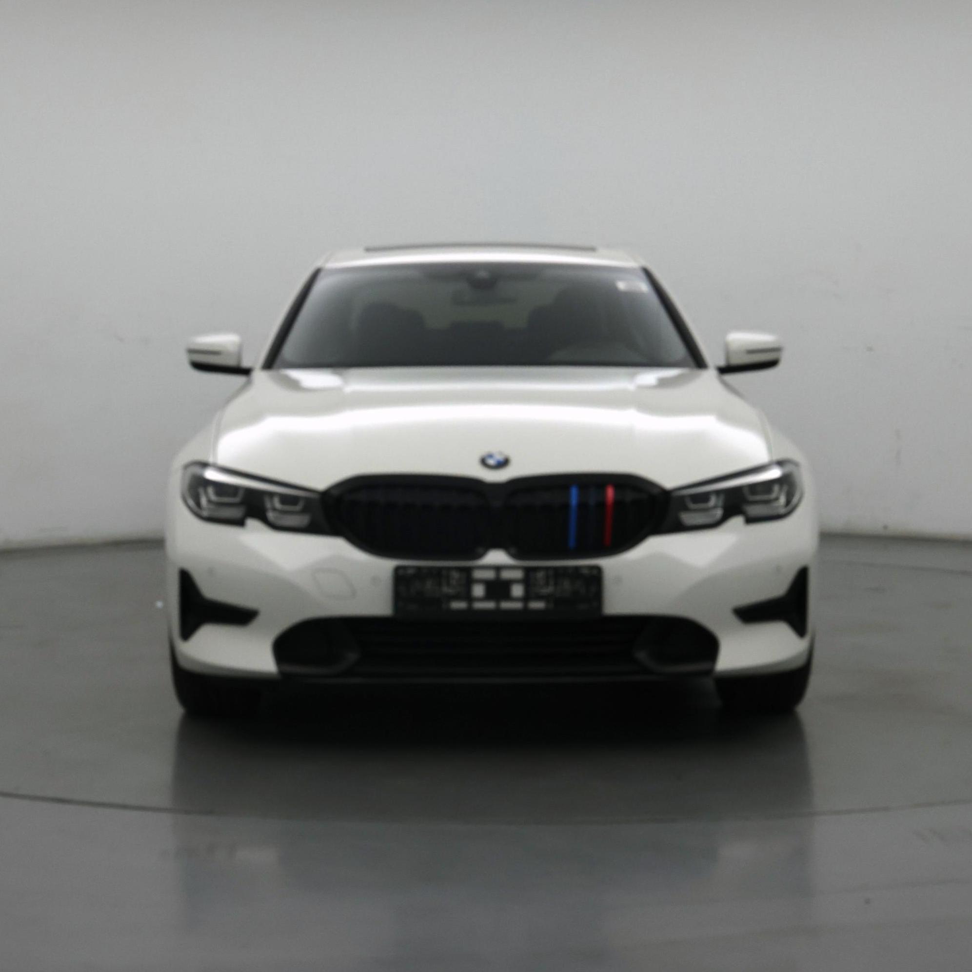 Thumbnail: 2020 BMW 3 Series - 5