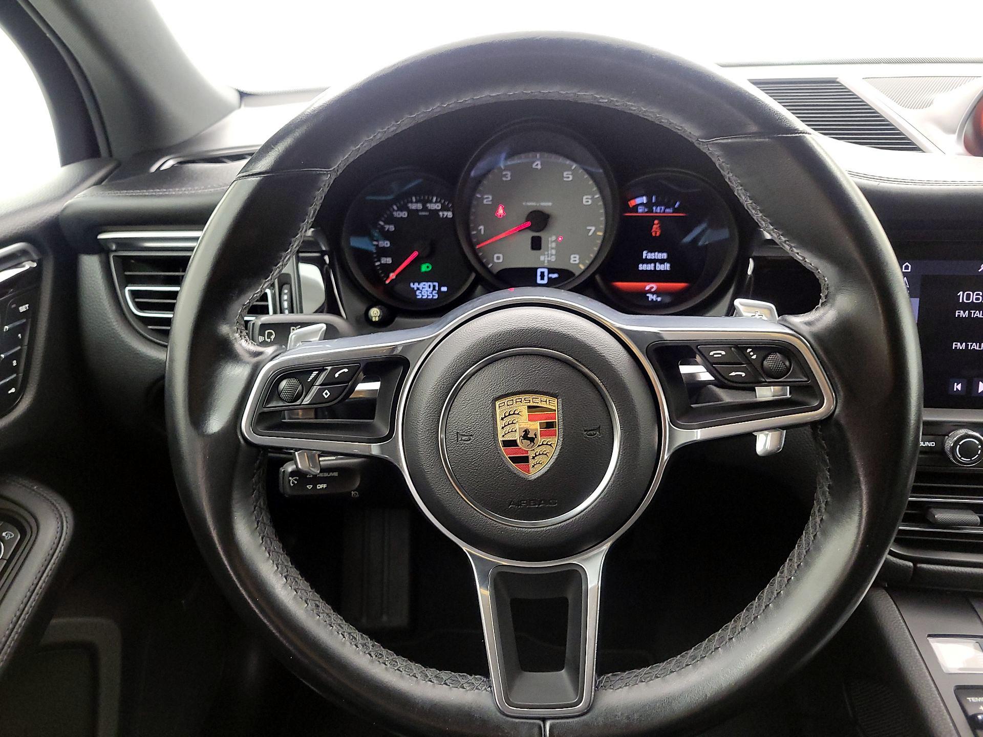 Thumbnail: 2020 Porsche Macan - 9