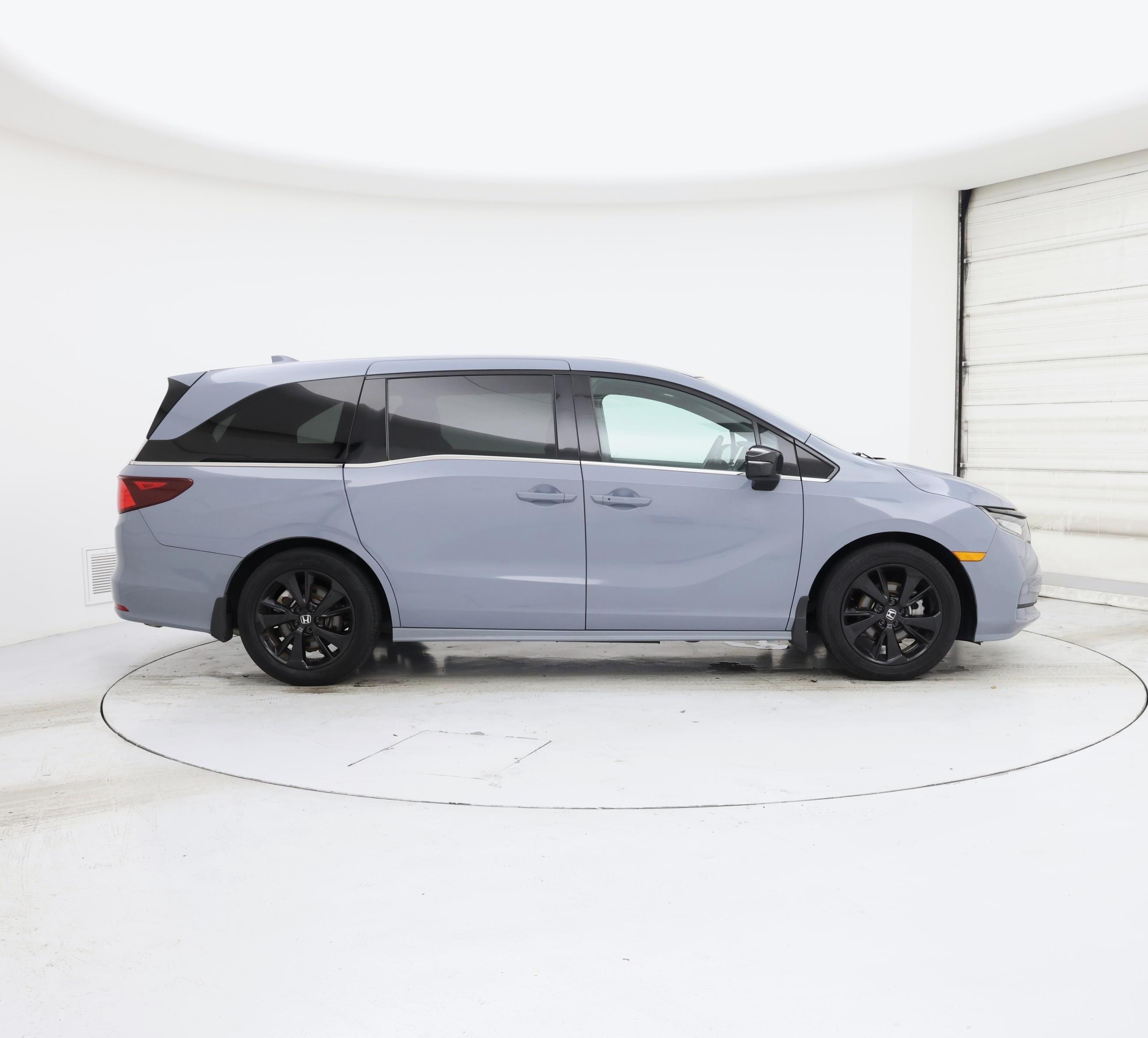 Thumbnail: 2023 Honda Odyssey - 7