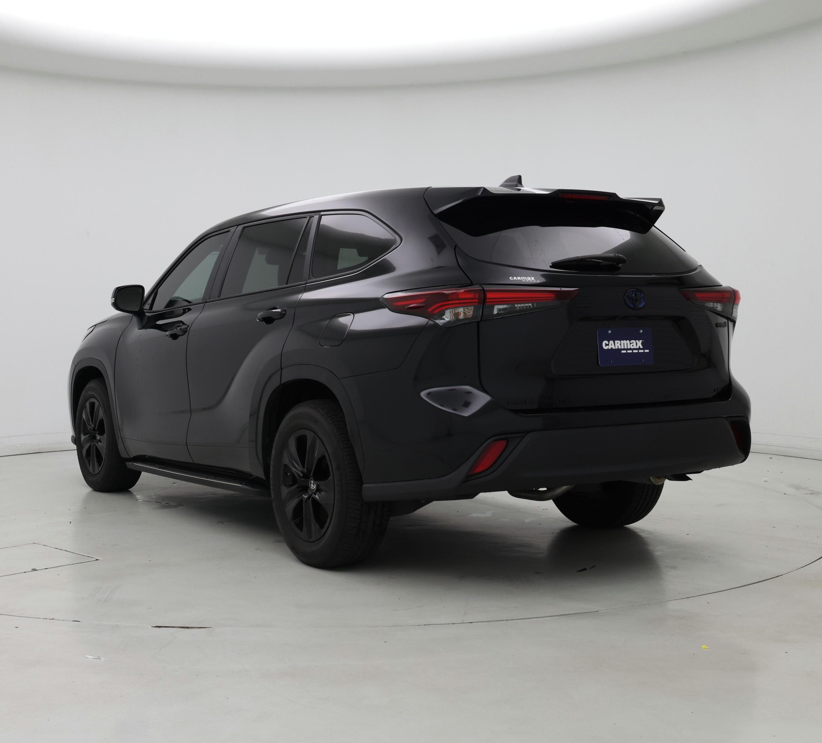 Thumbnail: 2024 Toyota Highlander - 2