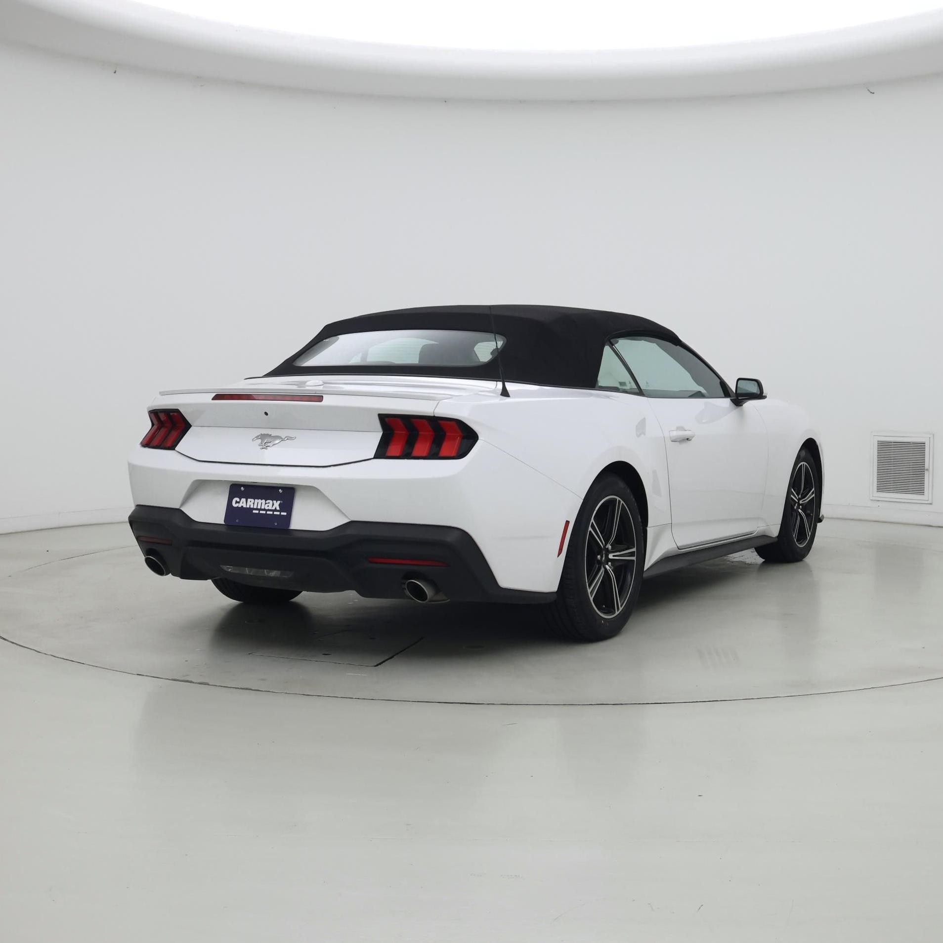 Thumbnail: 2025 Ford Mustang - 8