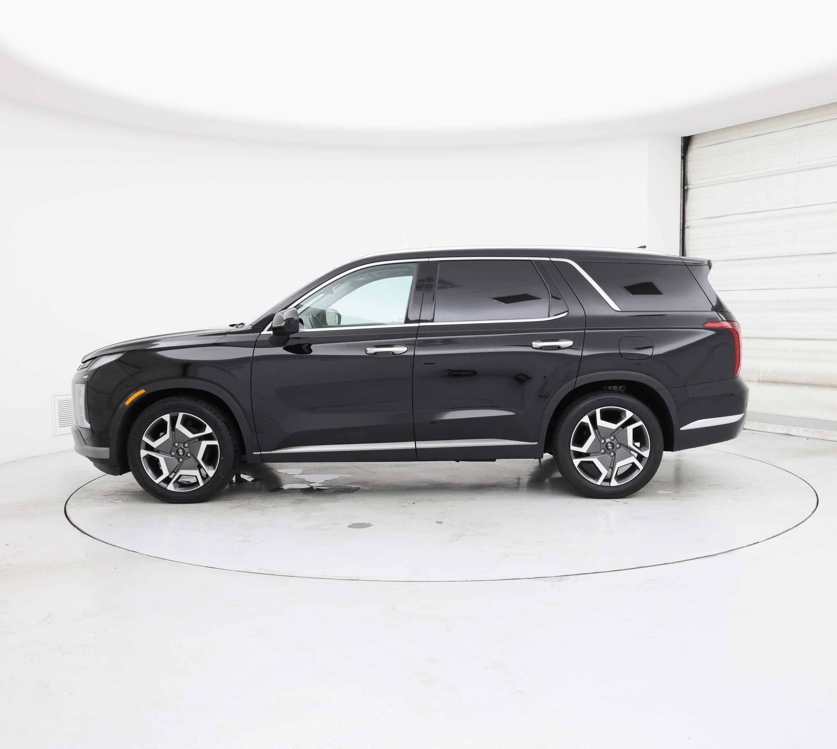 Thumbnail: 2023 Hyundai Palisade - 3