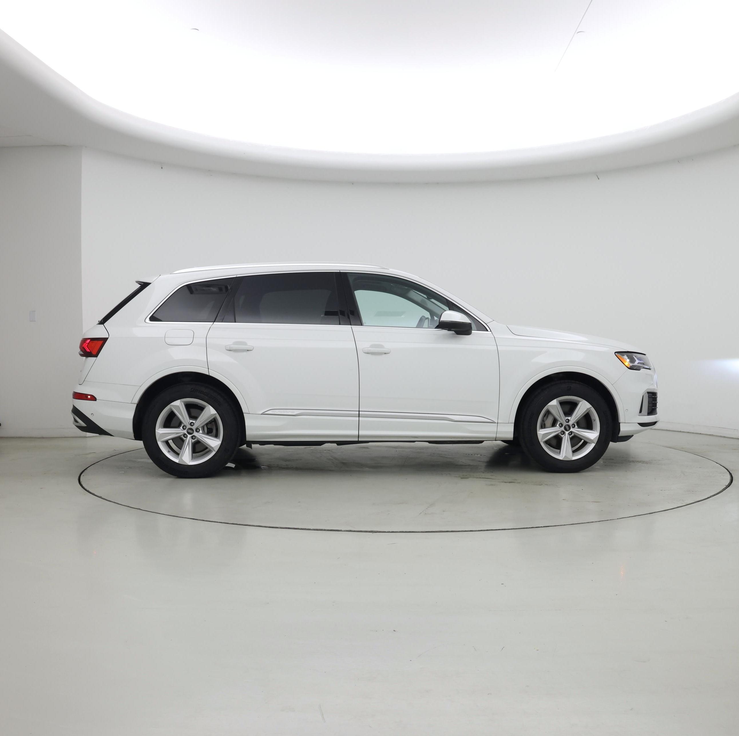 Thumbnail: 2022 Audi Q7 - 7