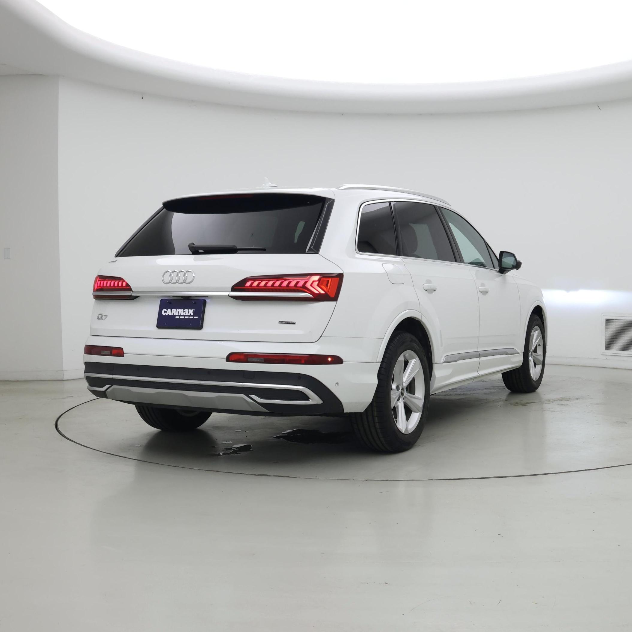 Thumbnail: 2022 Audi Q7 - 8