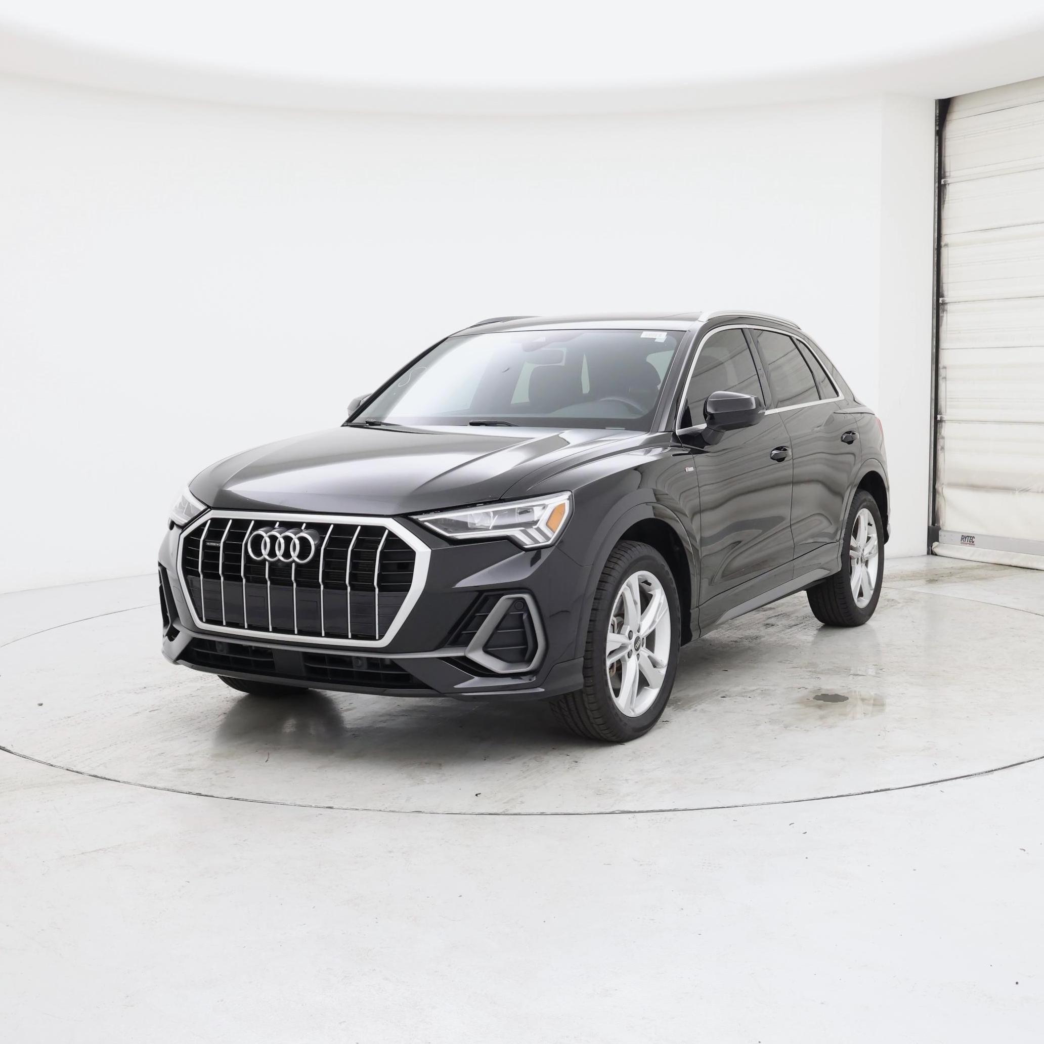 Thumbnail: 2022 Audi Q3 - 4