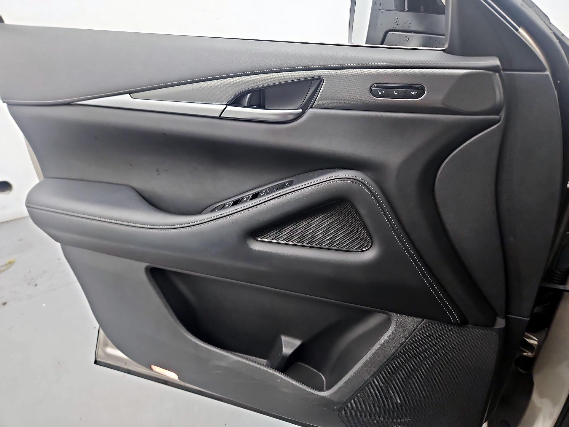 Thumbnail: 2023 INFINITI QX60 - 12