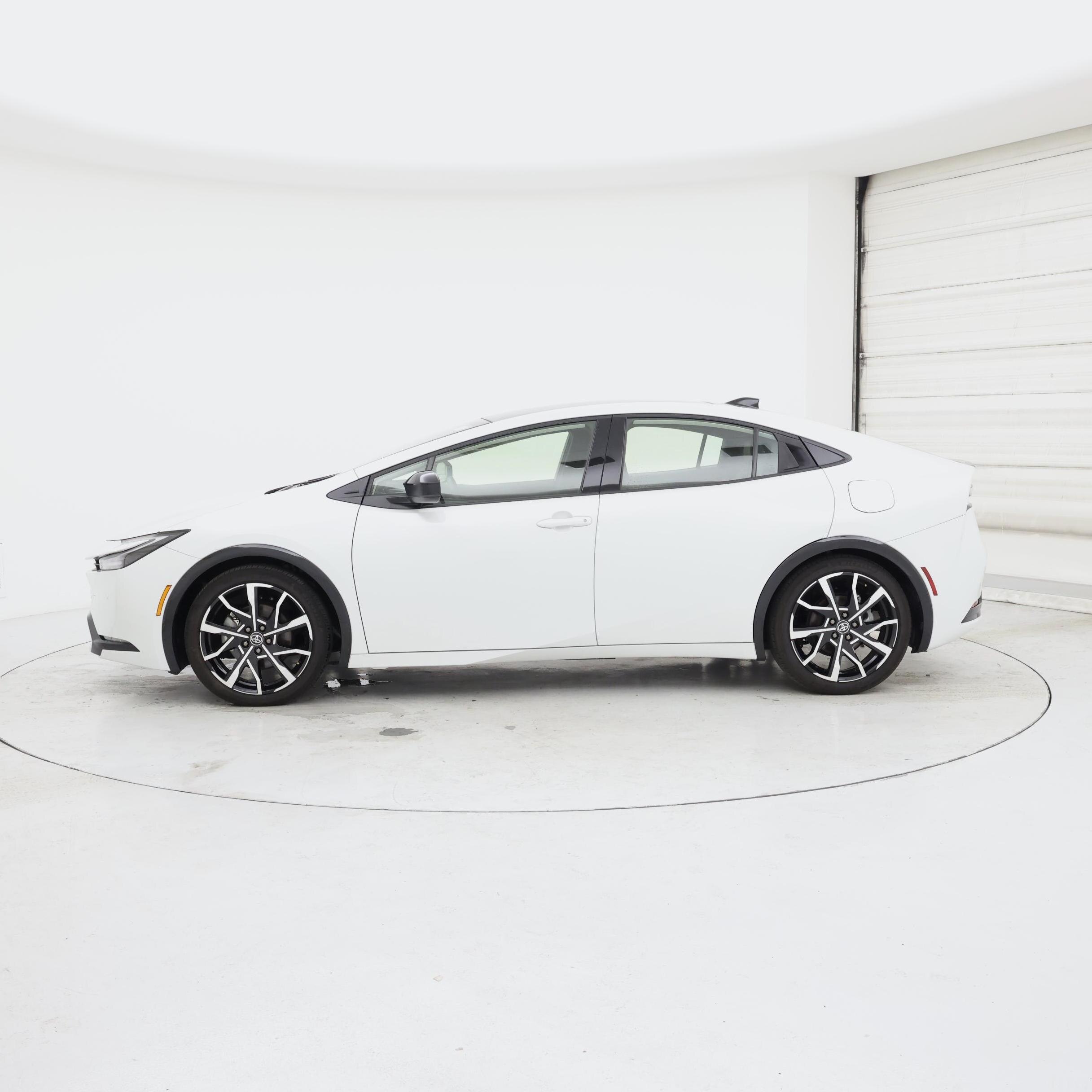 Thumbnail: 2024 Toyota Prius Prime - 3