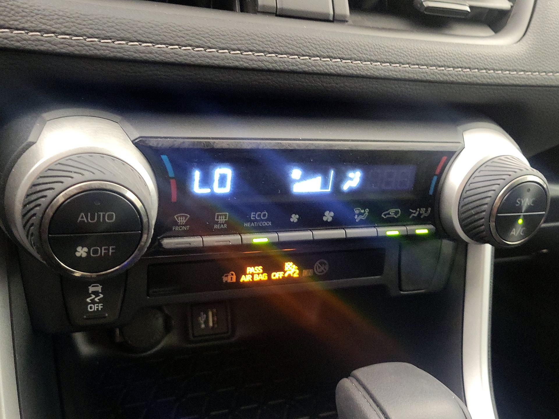Thumbnail: 2025 Toyota RAV4 - 16