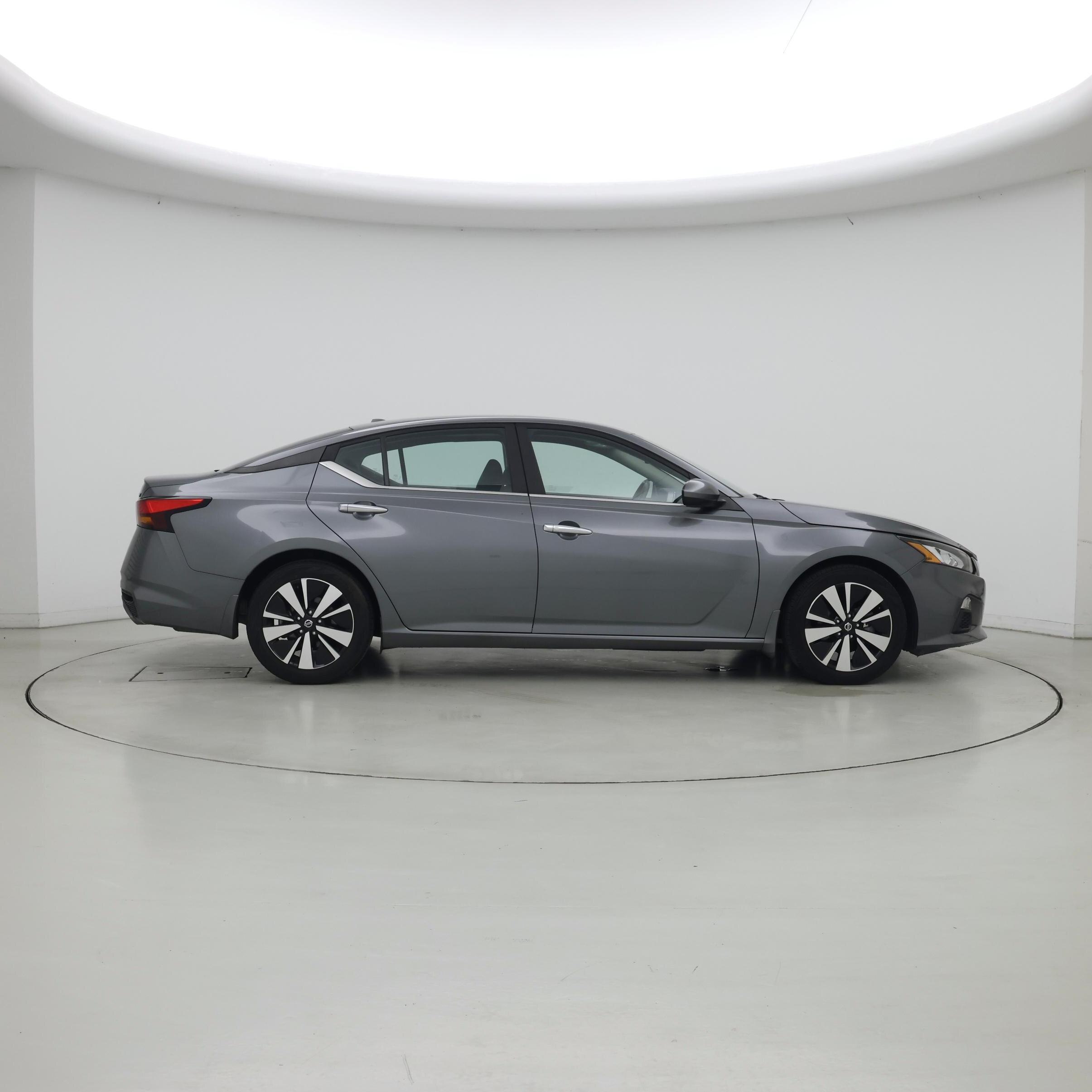 Thumbnail: 2021 Nissan Altima - 7