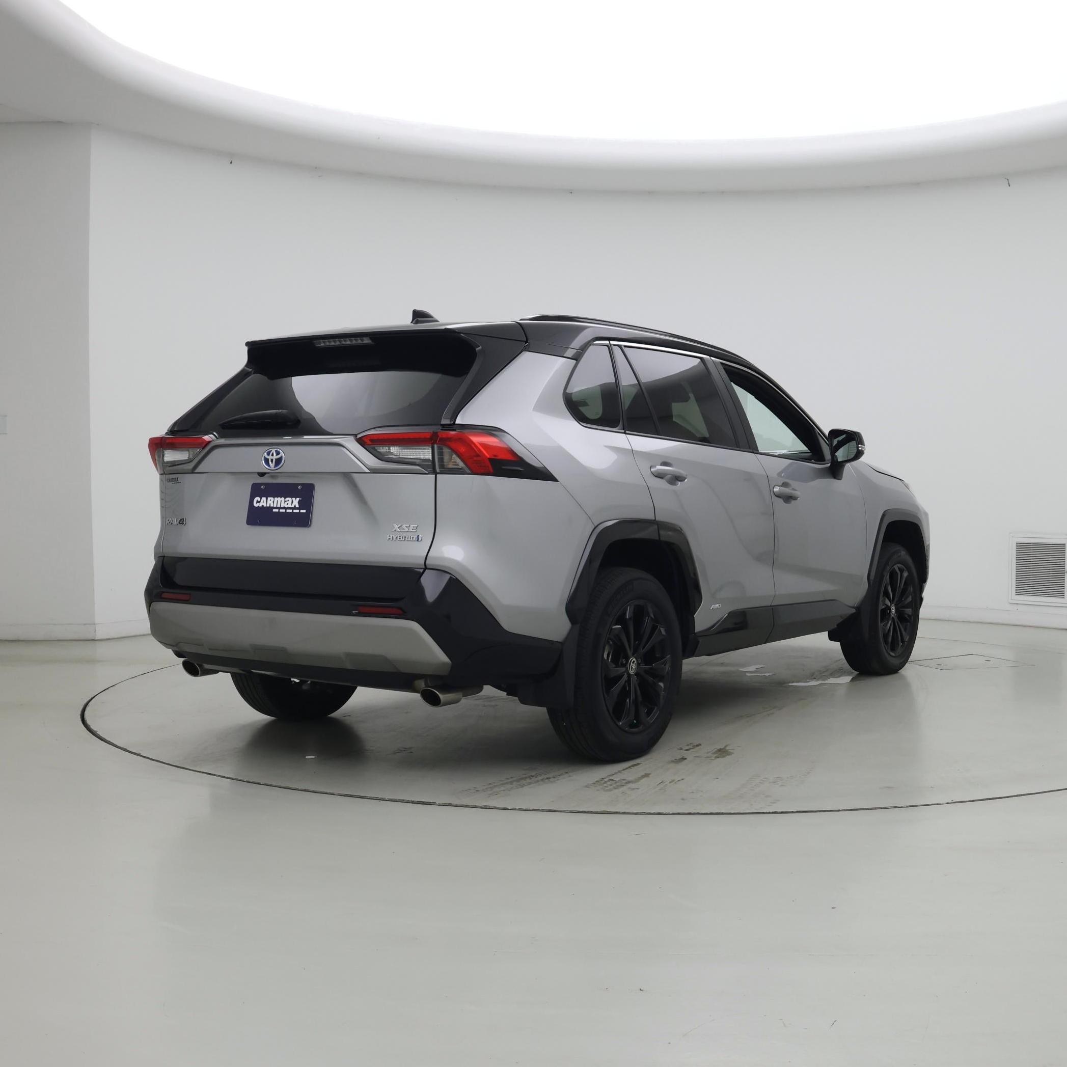 Thumbnail: 2024 Toyota RAV4 - 8
