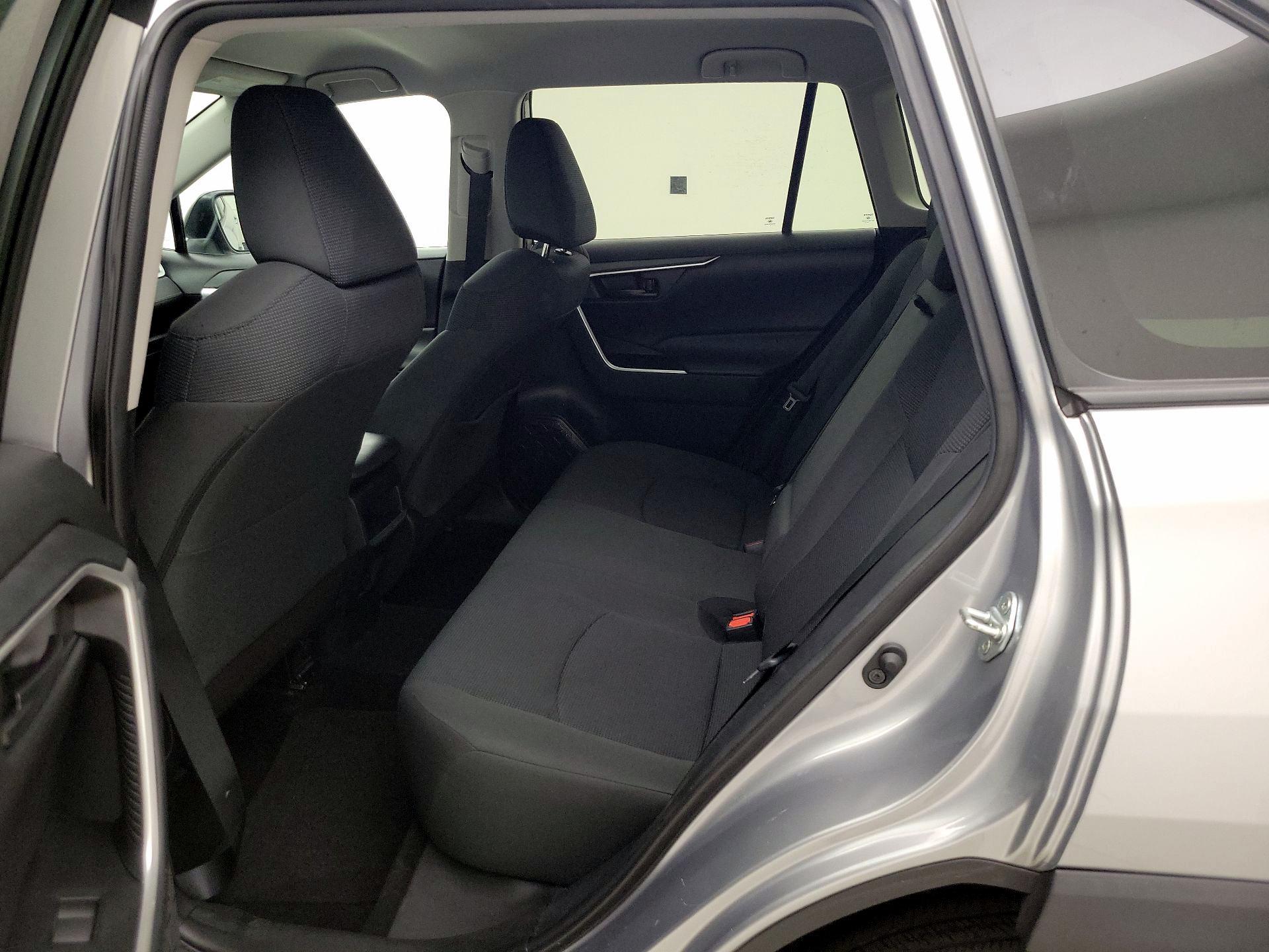 Thumbnail: 2021 Toyota RAV4 - 19