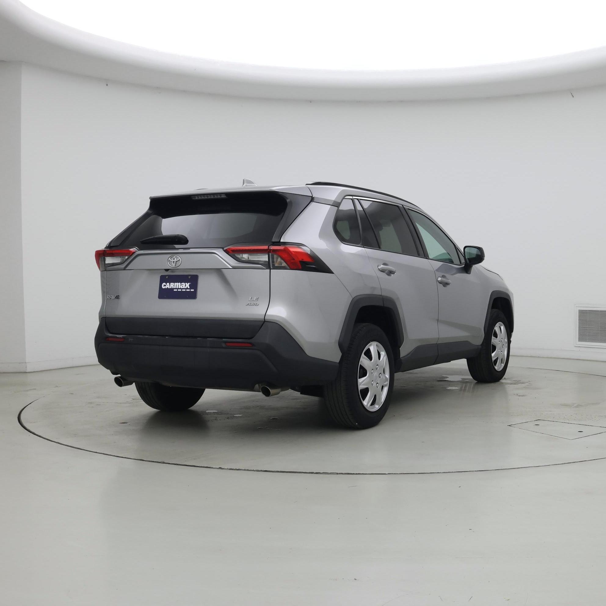Thumbnail: 2021 Toyota RAV4 - 8