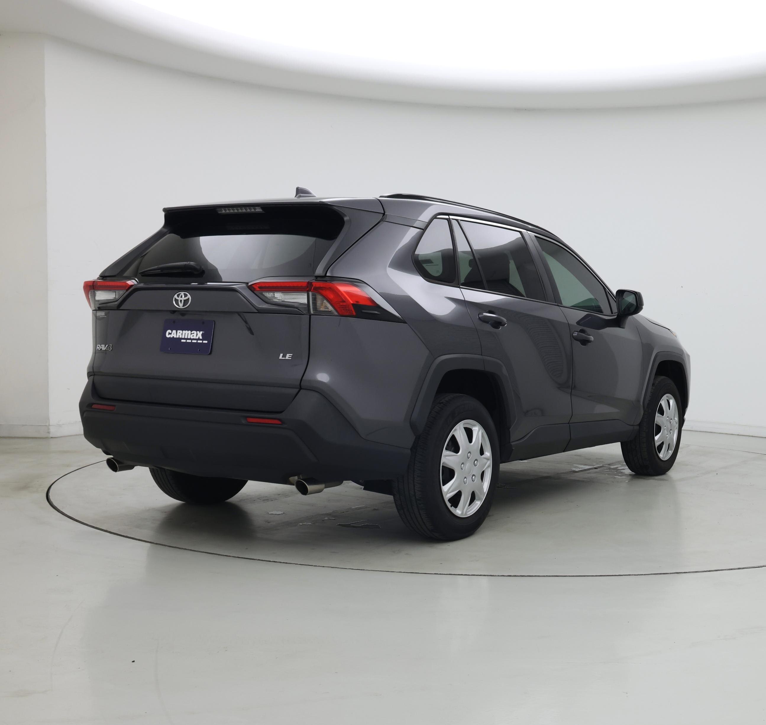 Thumbnail: 2021 Toyota RAV4 - 8