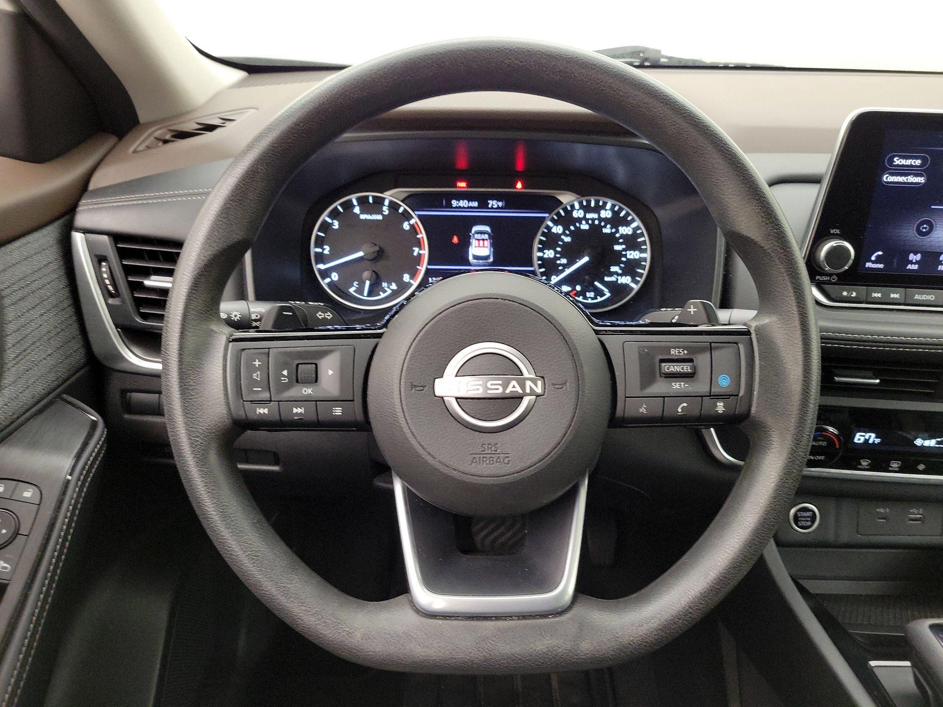 Thumbnail: 2023 Nissan Rogue - 10