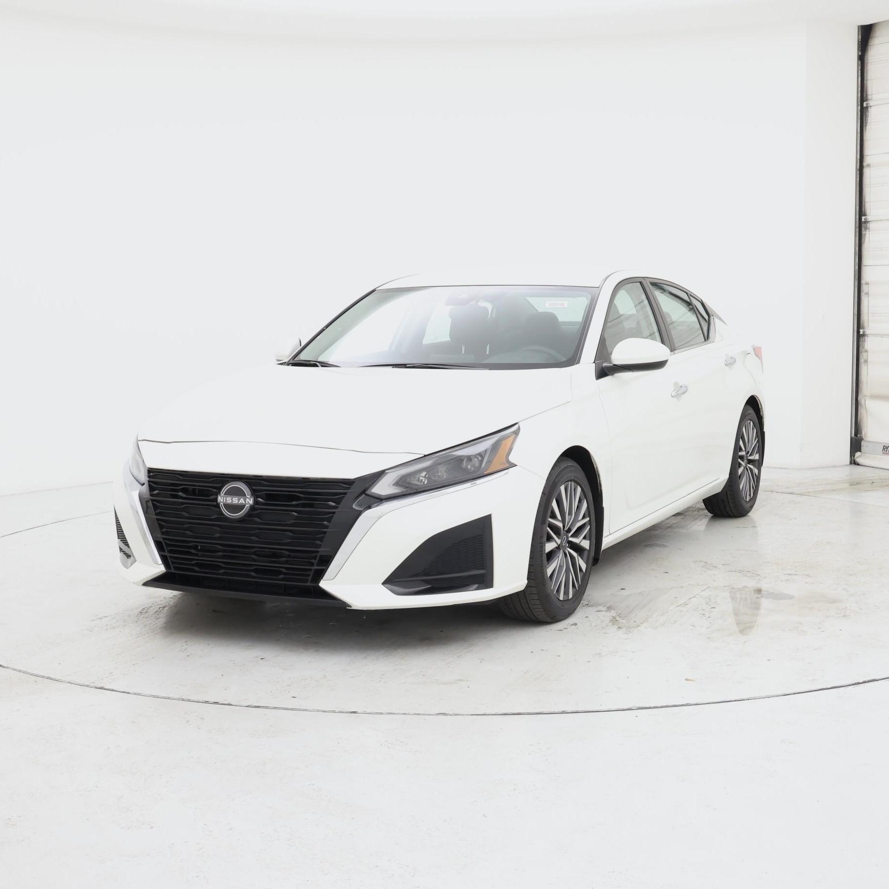 Thumbnail: 2023 Nissan Altima - 4