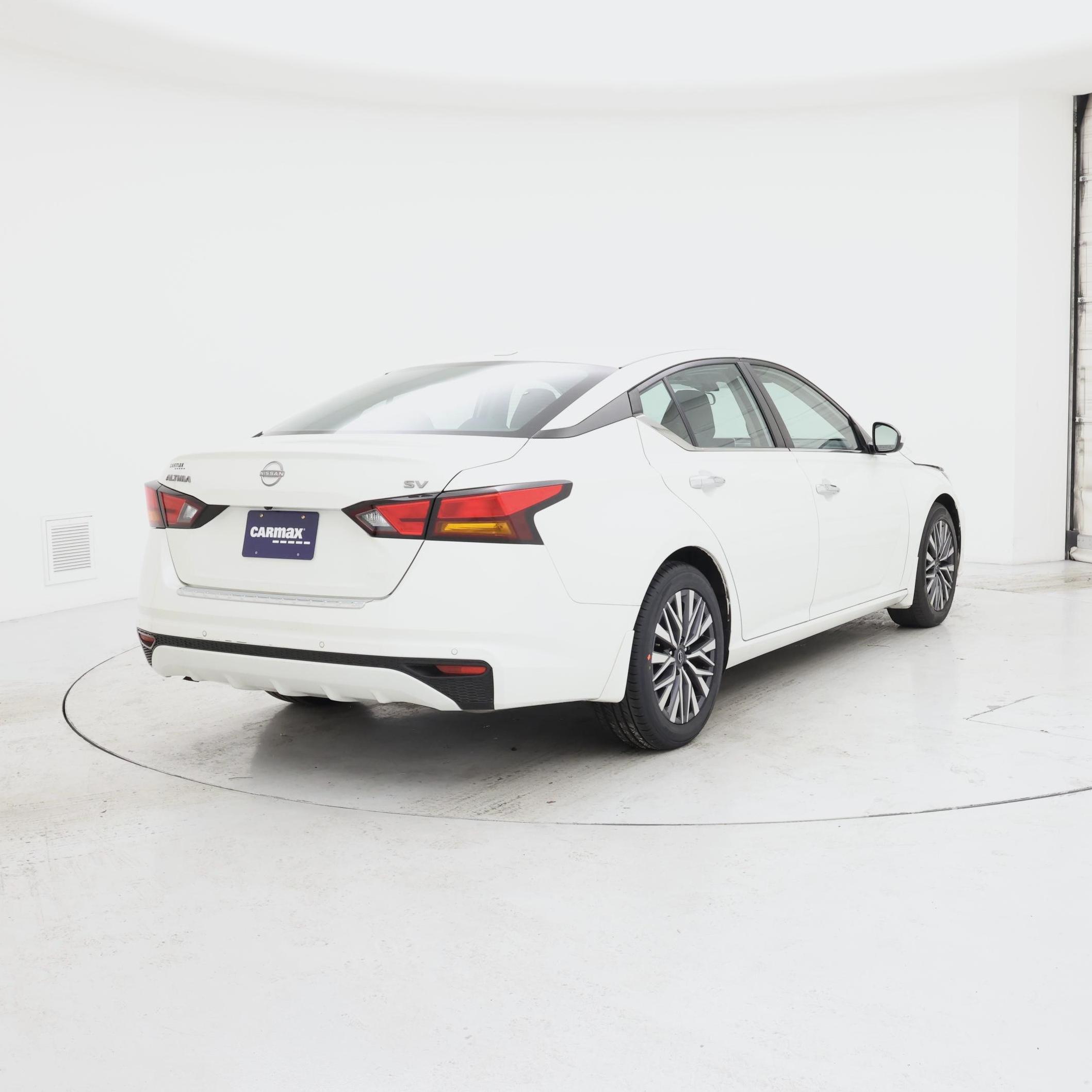 Thumbnail: 2023 Nissan Altima - 8