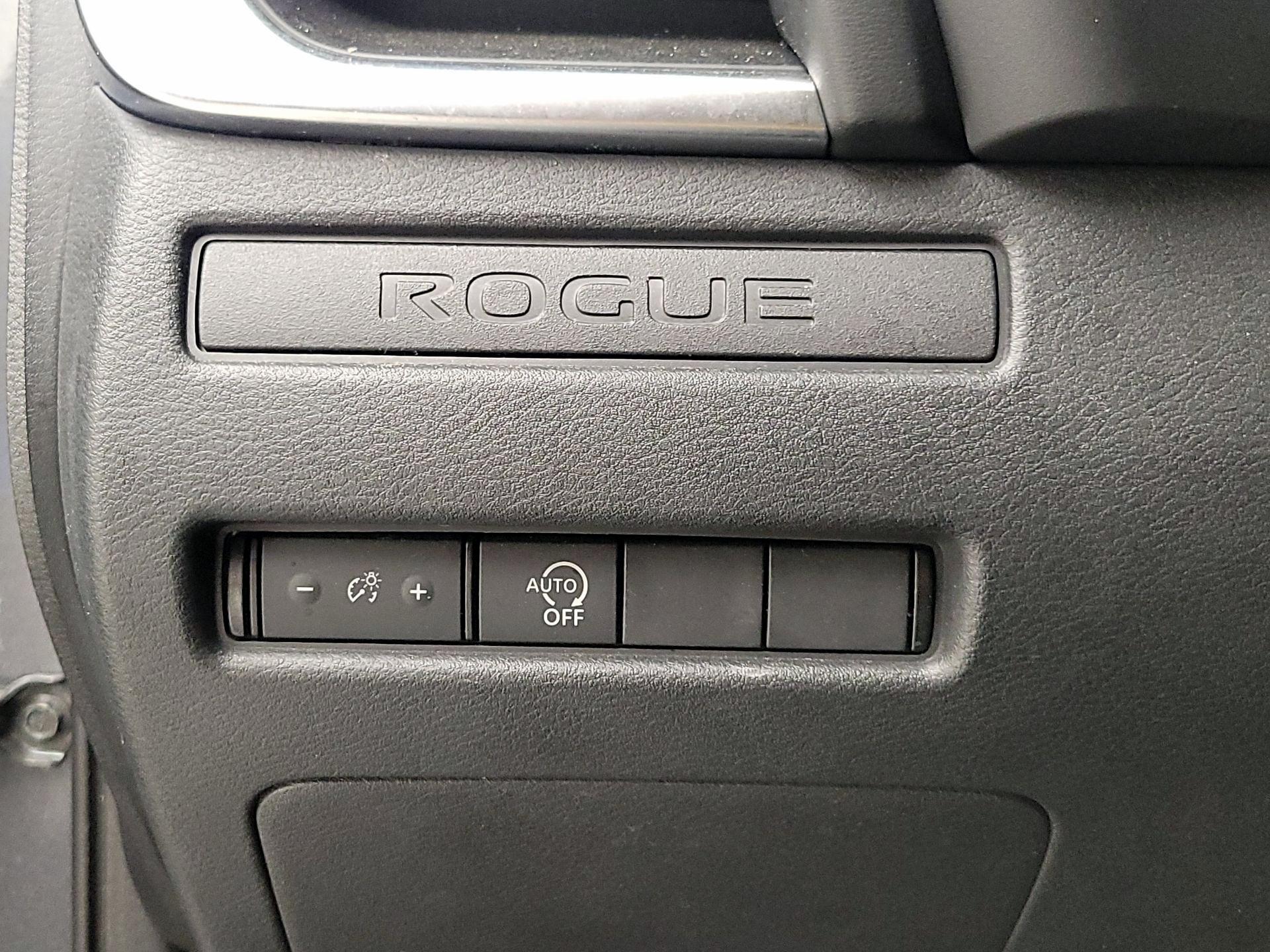 Thumbnail: 2023 Nissan Rogue - 13