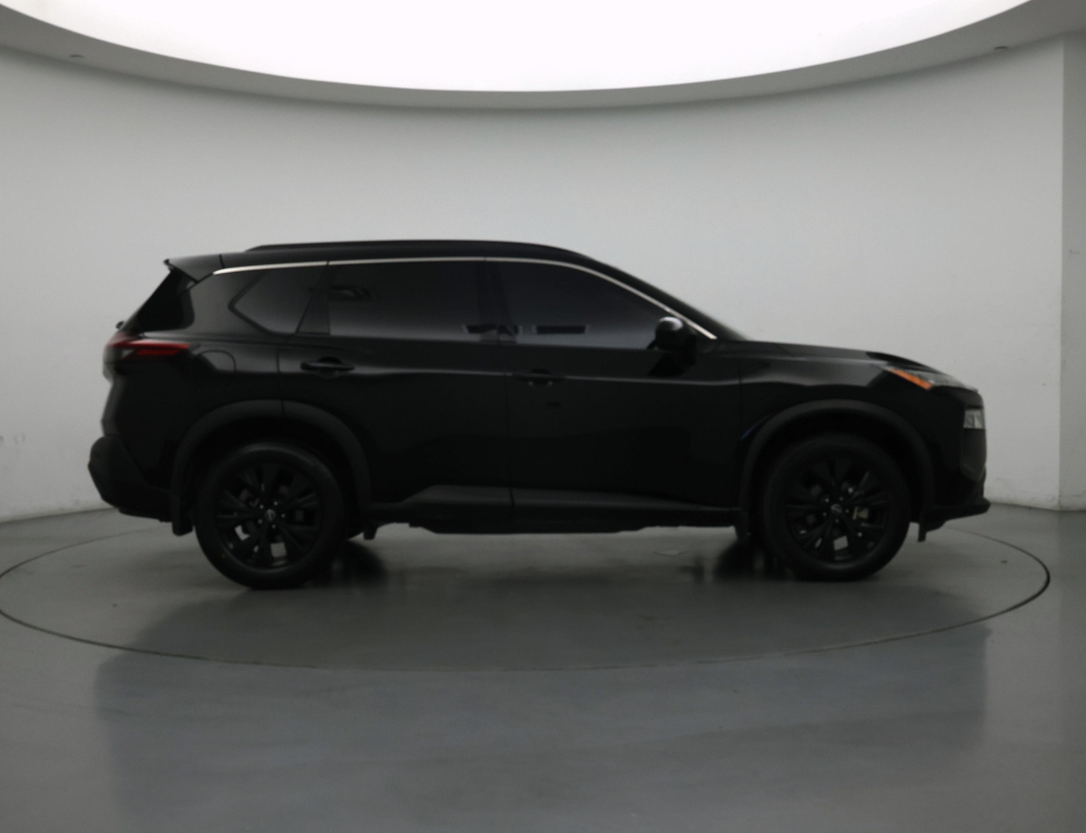 Thumbnail: 2023 Nissan Rogue - 7