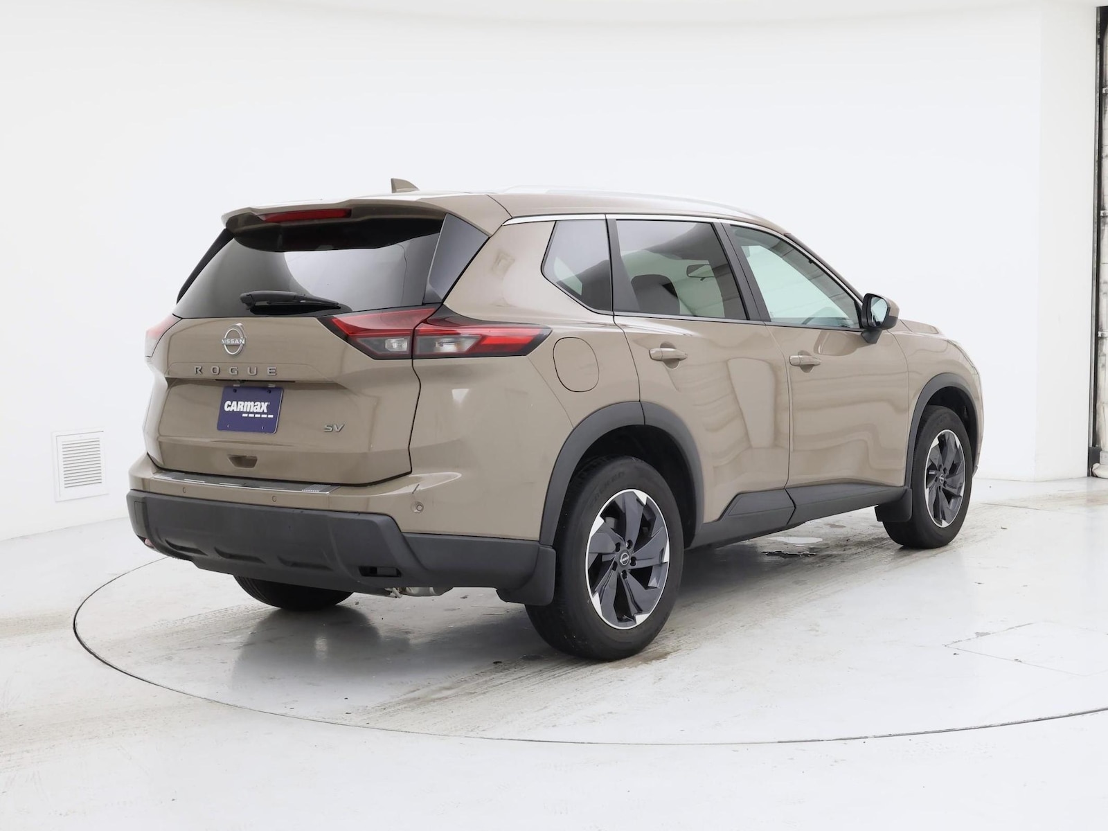 2024 Nissan Rogue SV - Photo 9