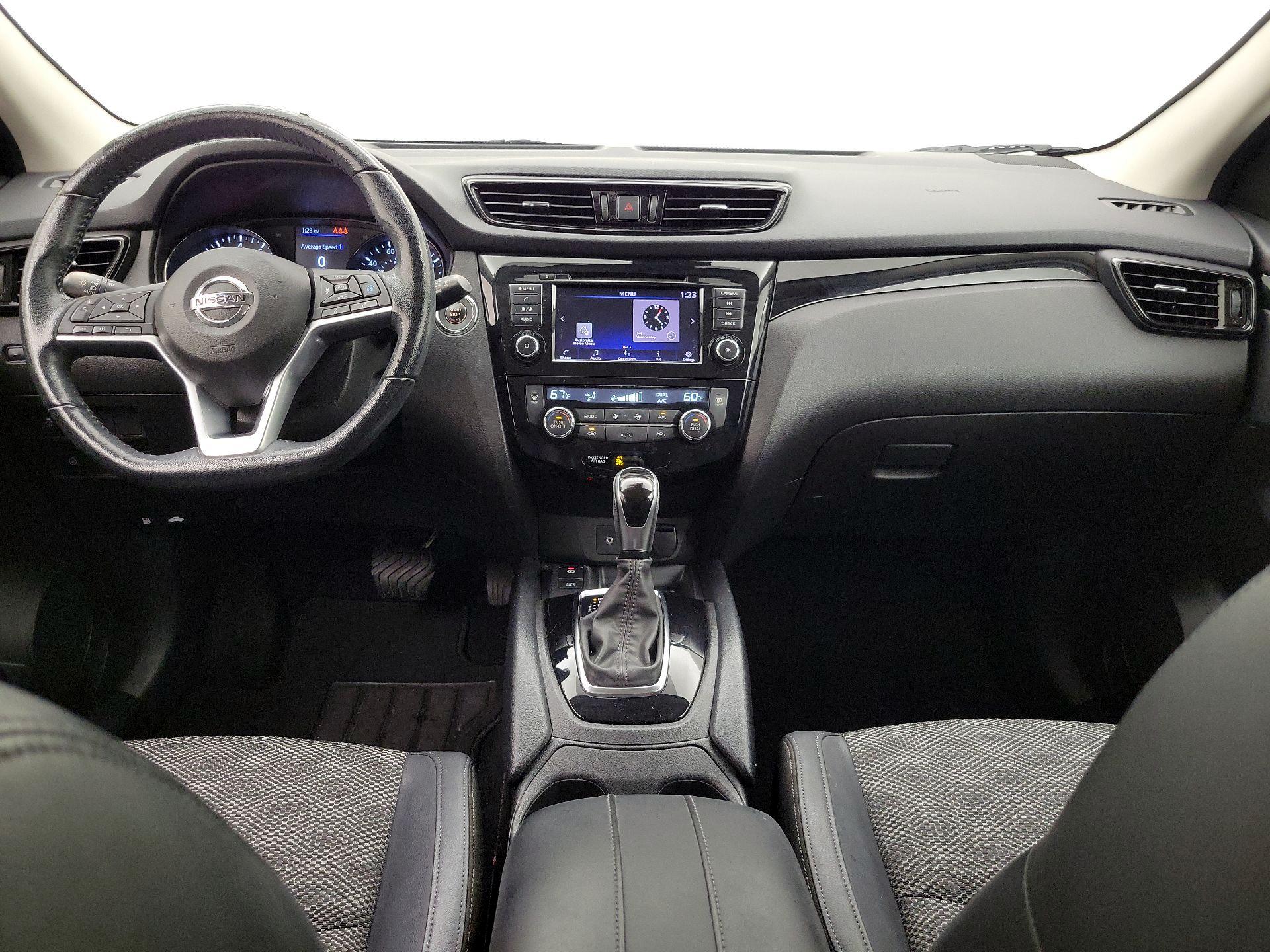 Thumbnail: 2022 Nissan Rogue Sport - 9