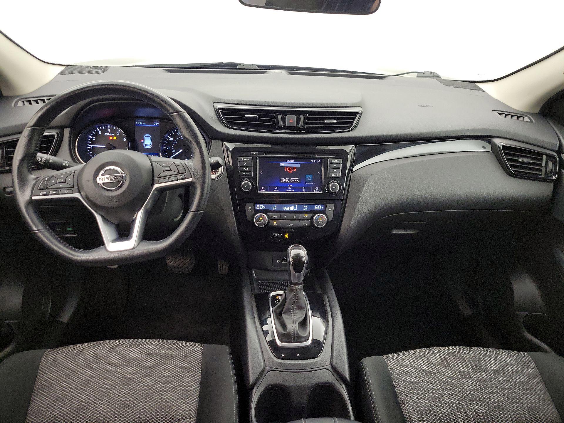 Thumbnail: 2022 Nissan Rogue Sport - 9