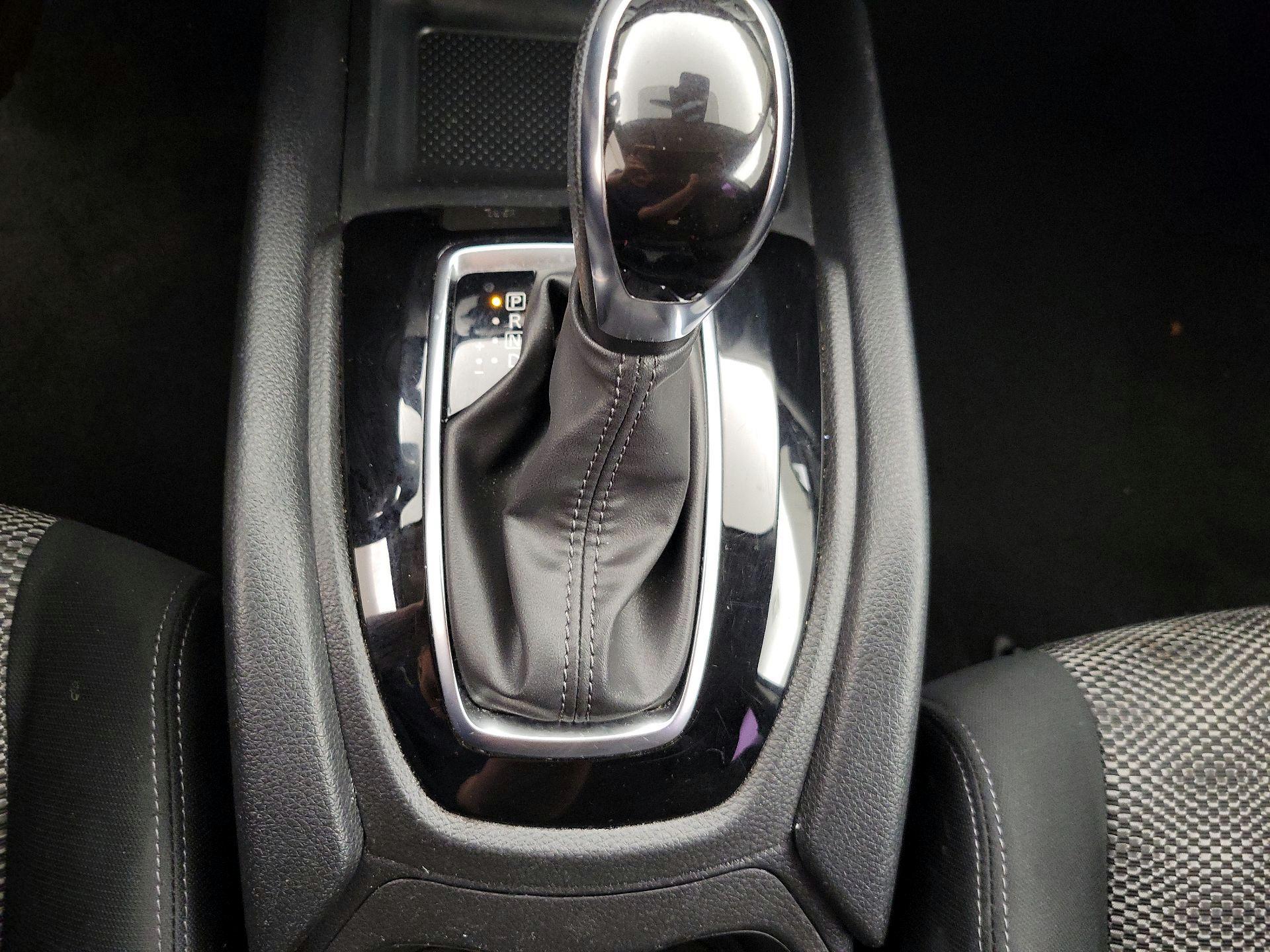 Thumbnail: 2022 Nissan Rogue Sport - 17