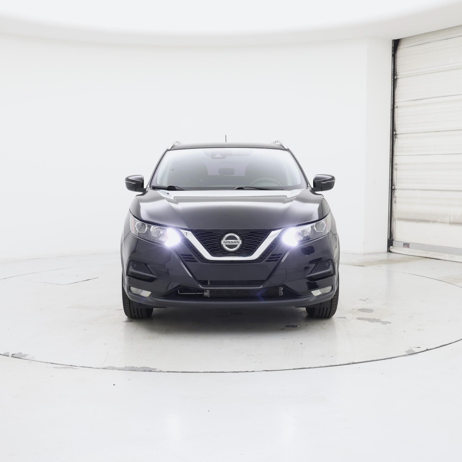 Thumbnail: 2022 Nissan Rogue Sport - 5