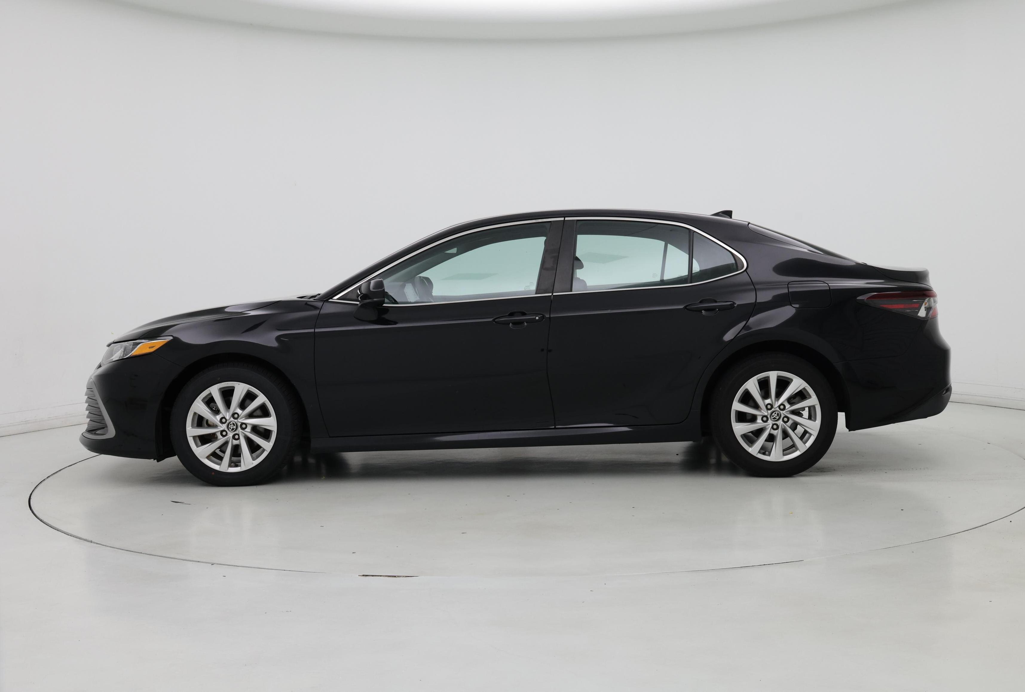 Thumbnail: 2023 Toyota Camry - 3
