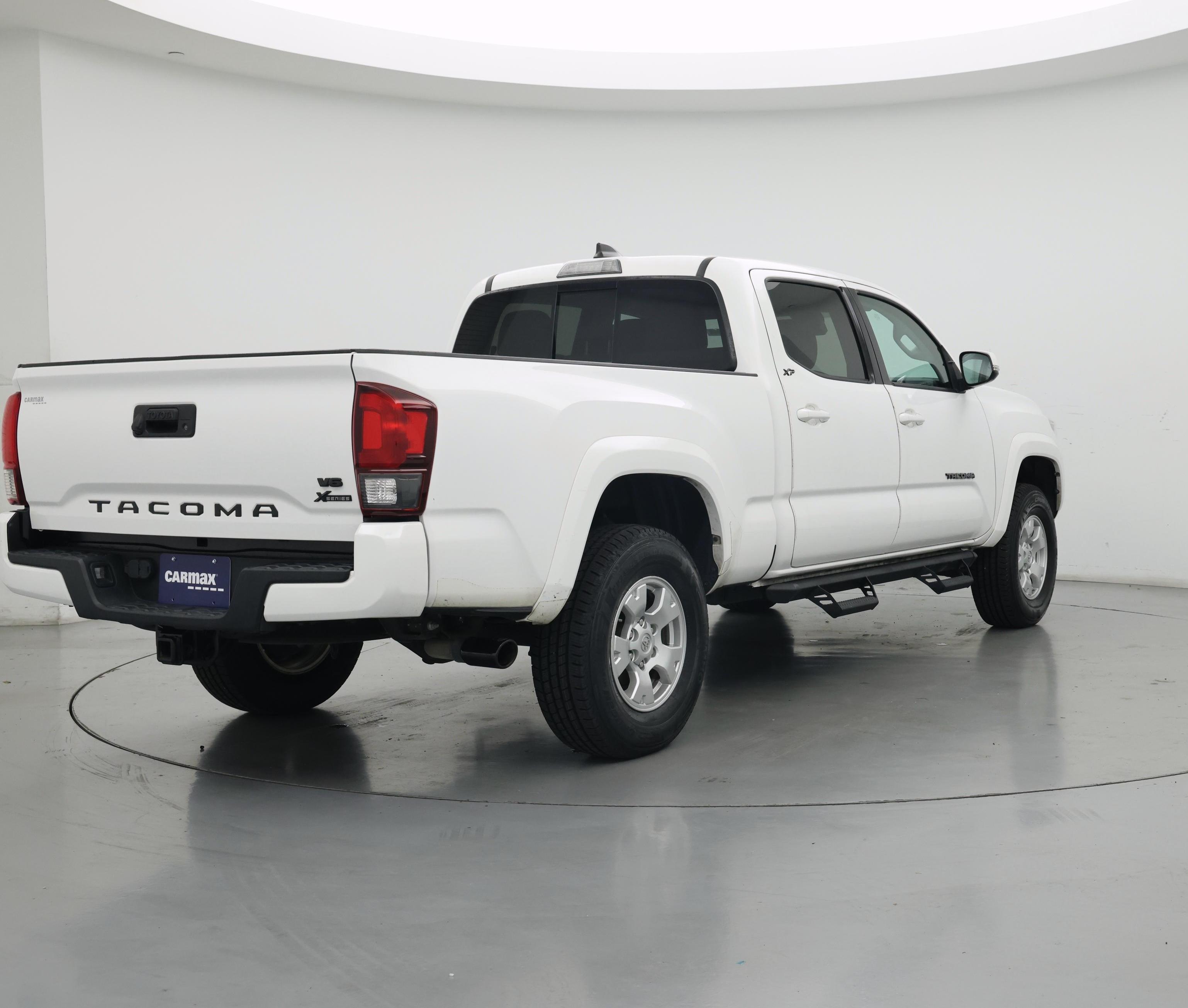 Thumbnail: 2022 Toyota Tacoma - 8