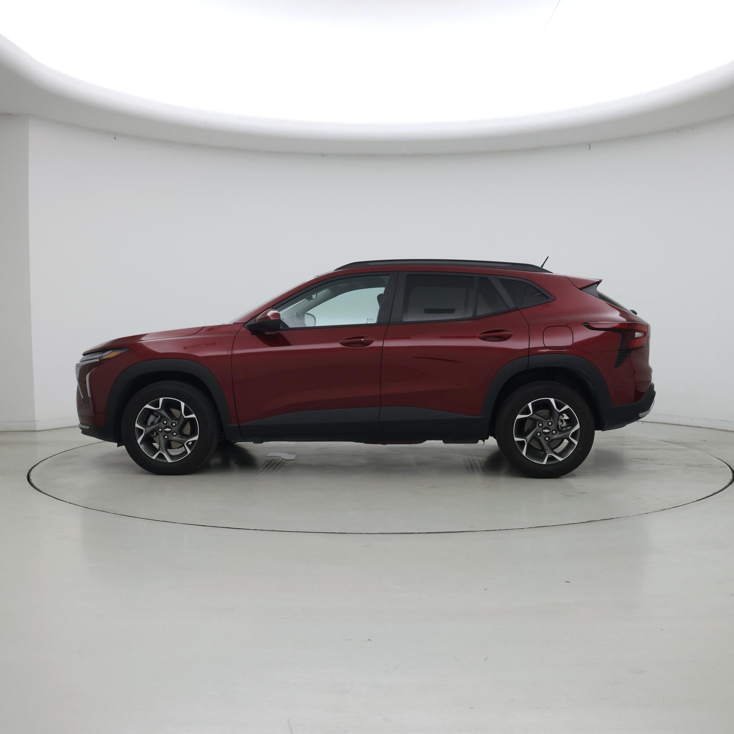Thumbnail: 2025 Chevrolet Trax - 3