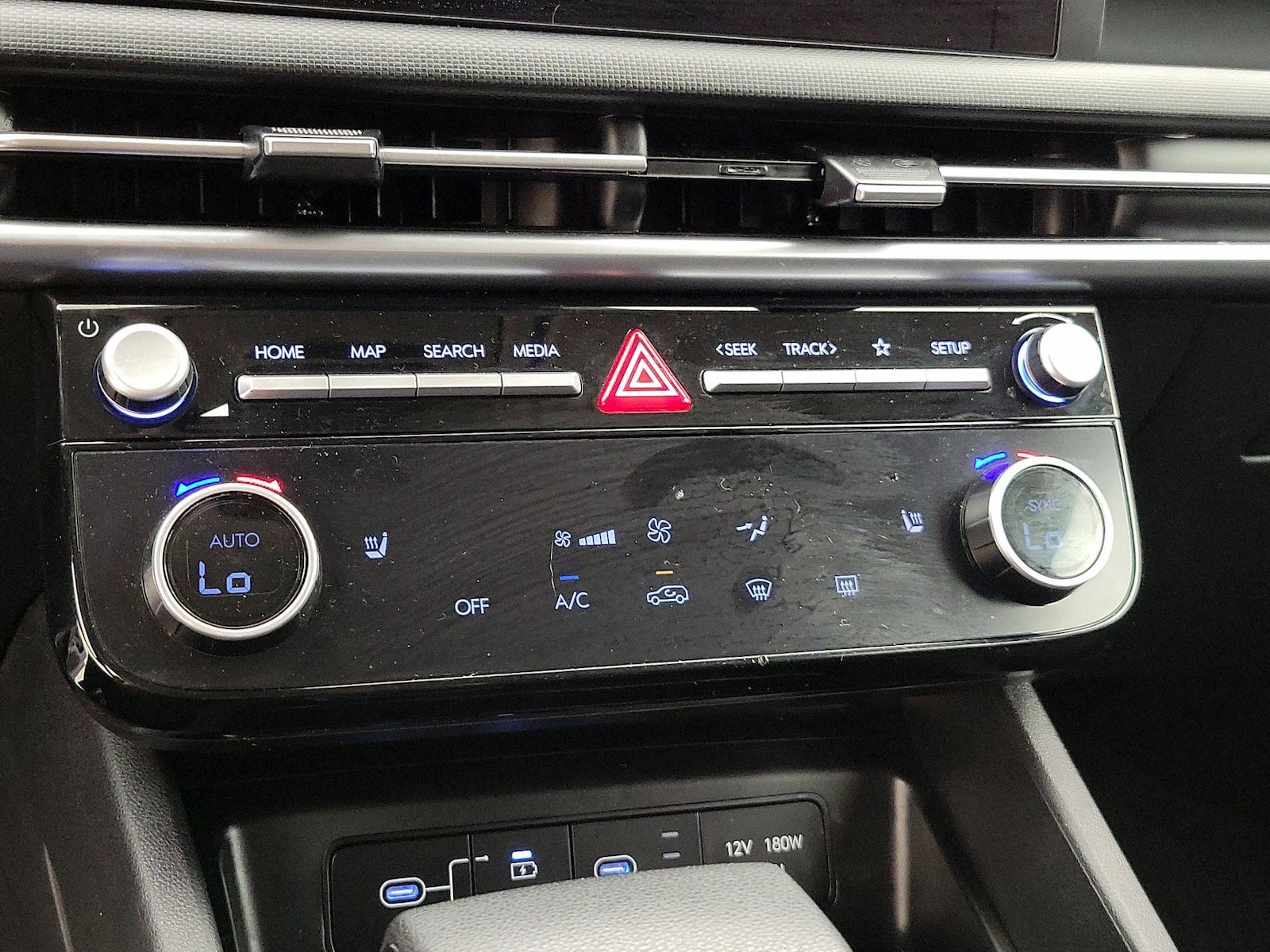 2025 Hyundai Tucson SEL - Photo 17
