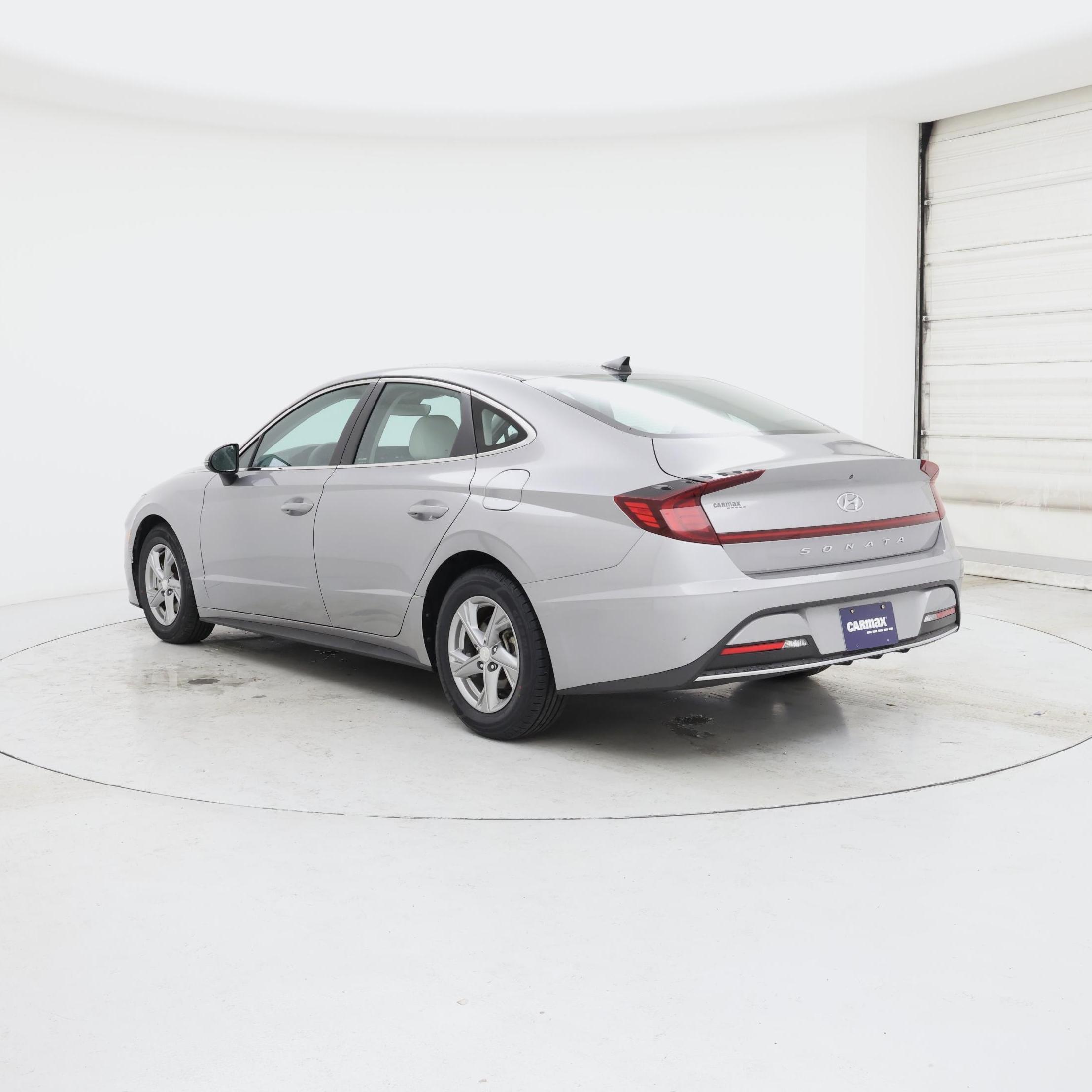 Thumbnail: 2023 Hyundai Sonata - 2