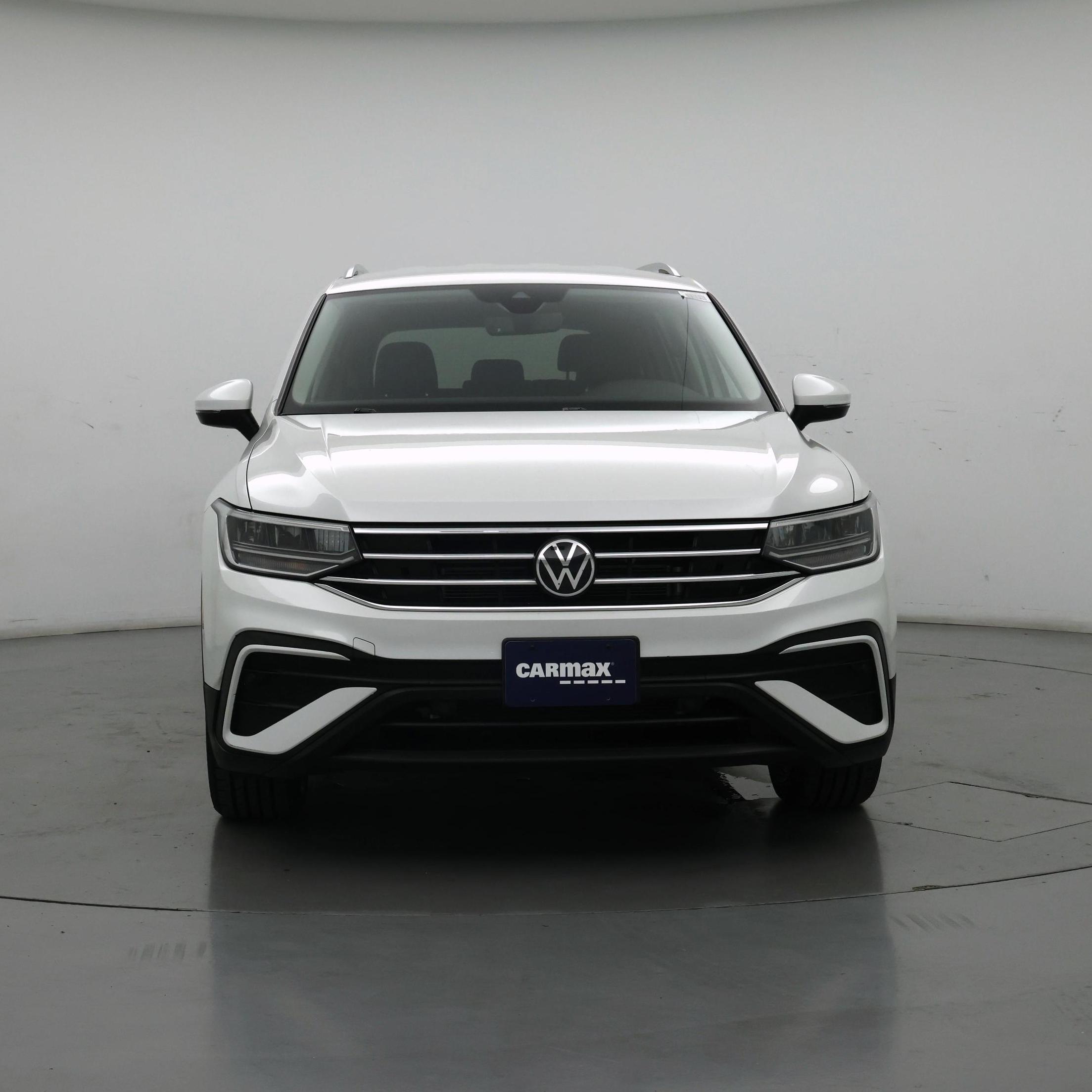 Thumbnail: 2023 Volkswagen Tiguan - 5