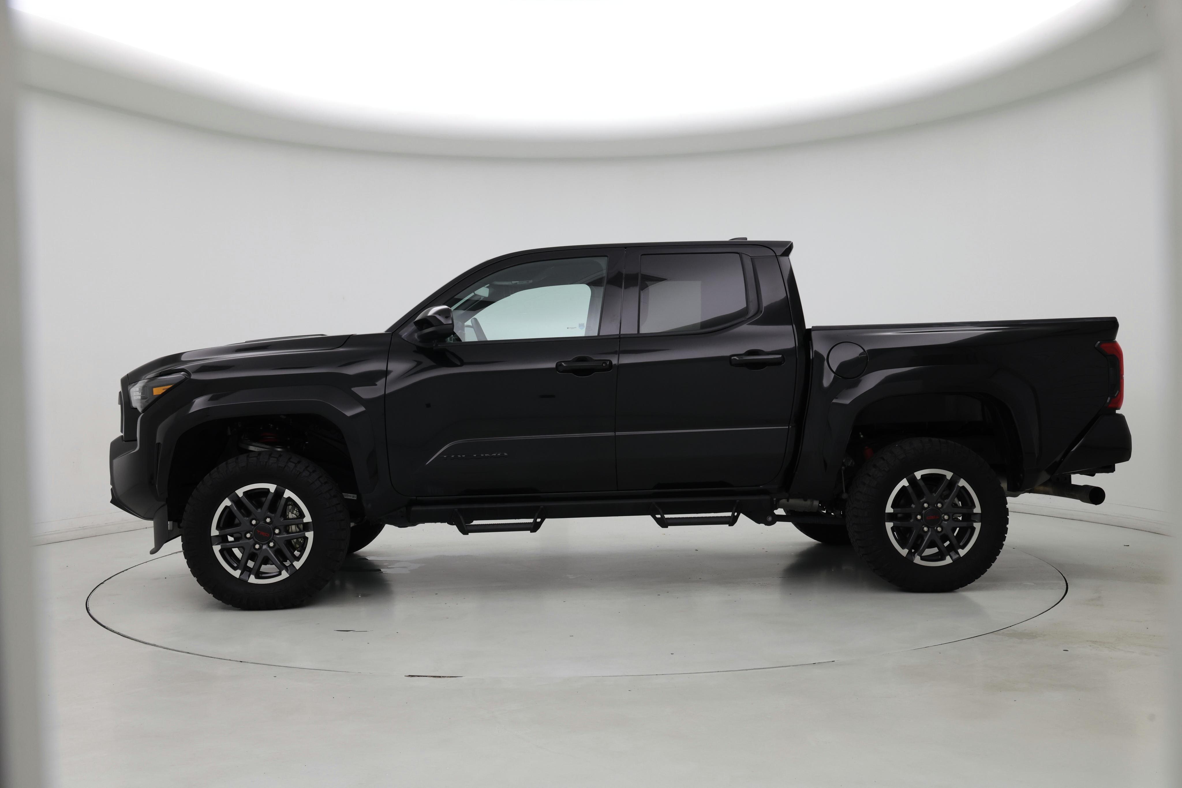 Thumbnail: 2025 Toyota Tacoma - 3
