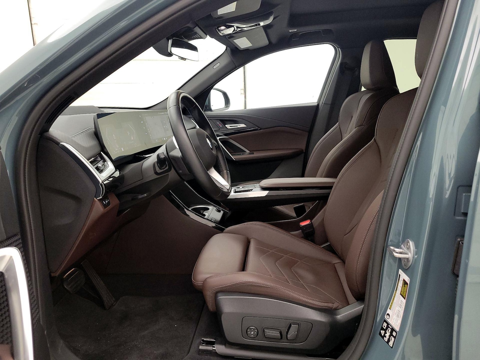 2025 BMW X2 28i - Photo 12