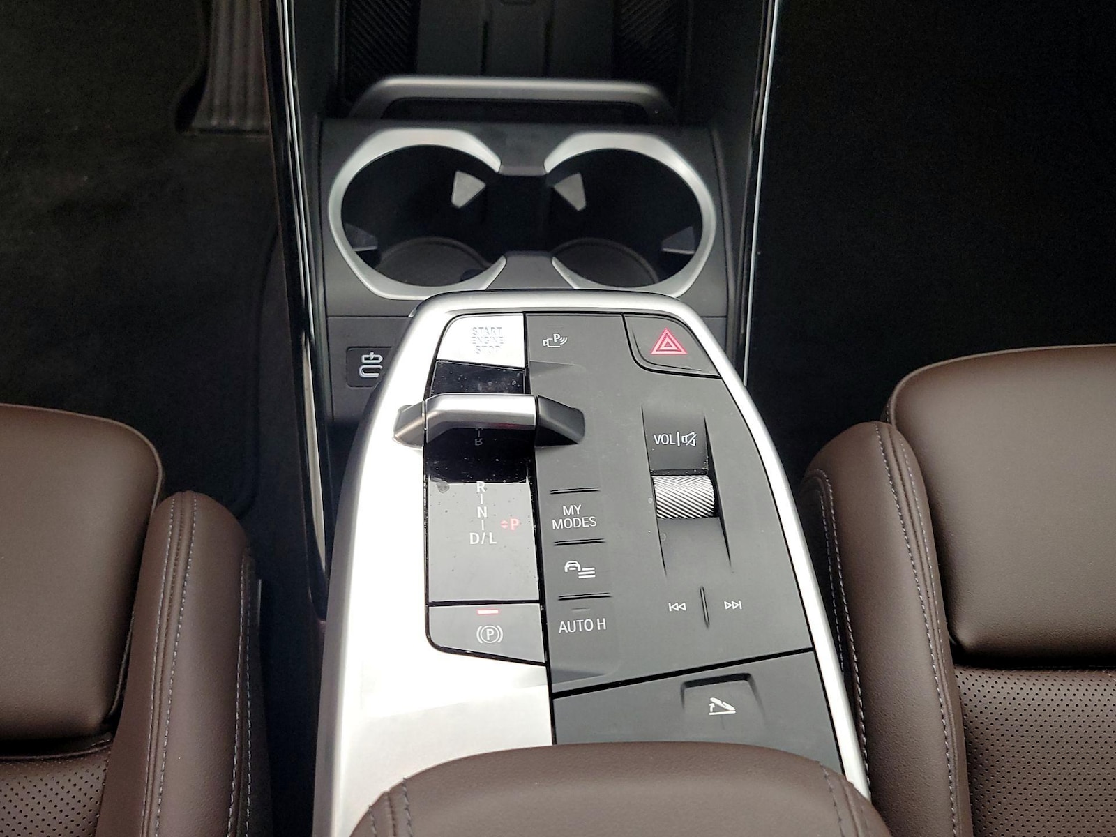 2025 BMW X2 28i - Photo 18