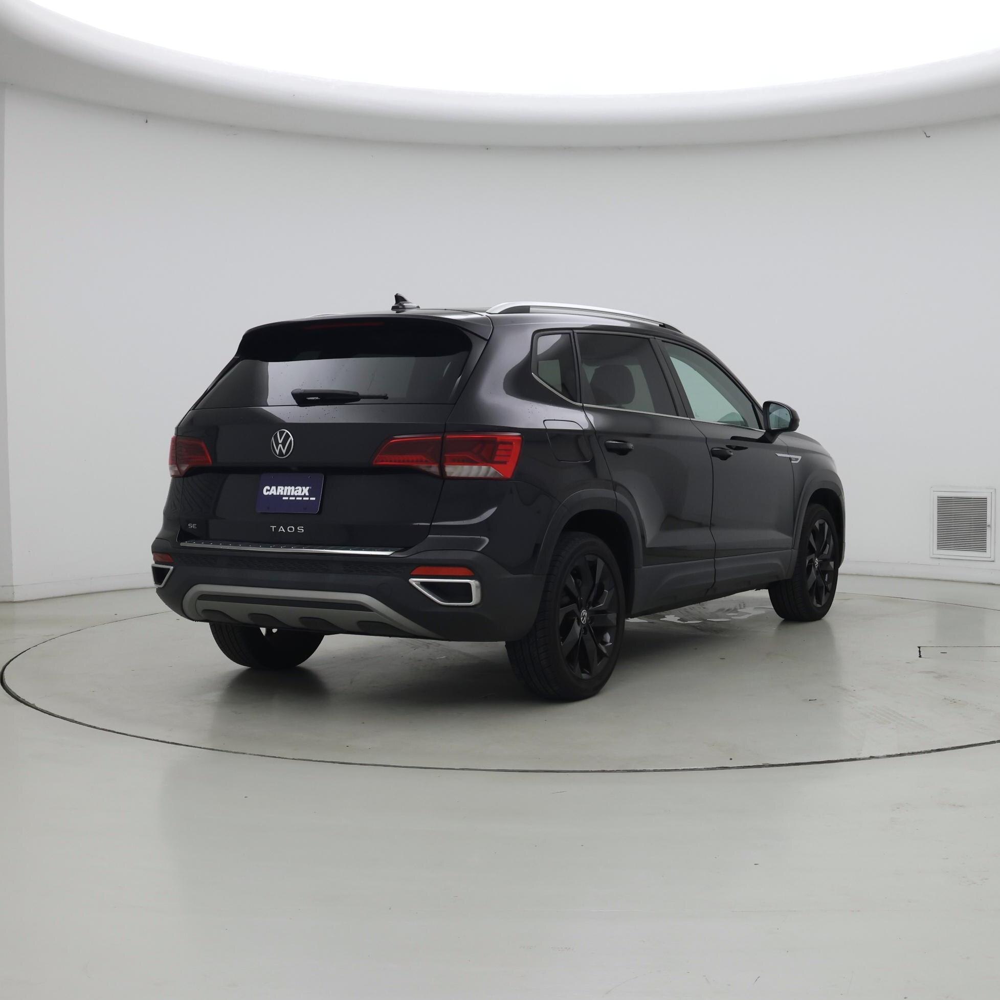 Thumbnail: 2022 Volkswagen Taos - 8