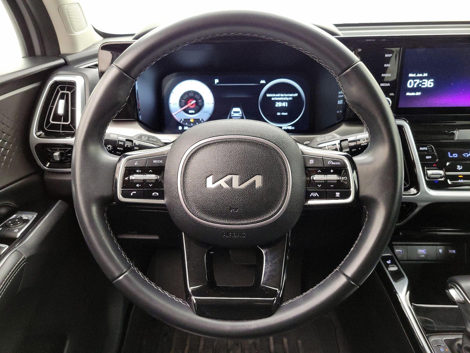 2023 Hyundai Venue Limited - Photo 11