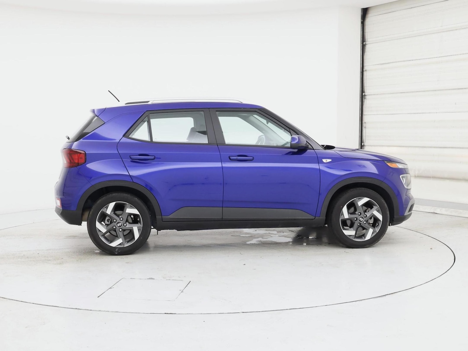 2023 Hyundai Venue Limited - Photo 8