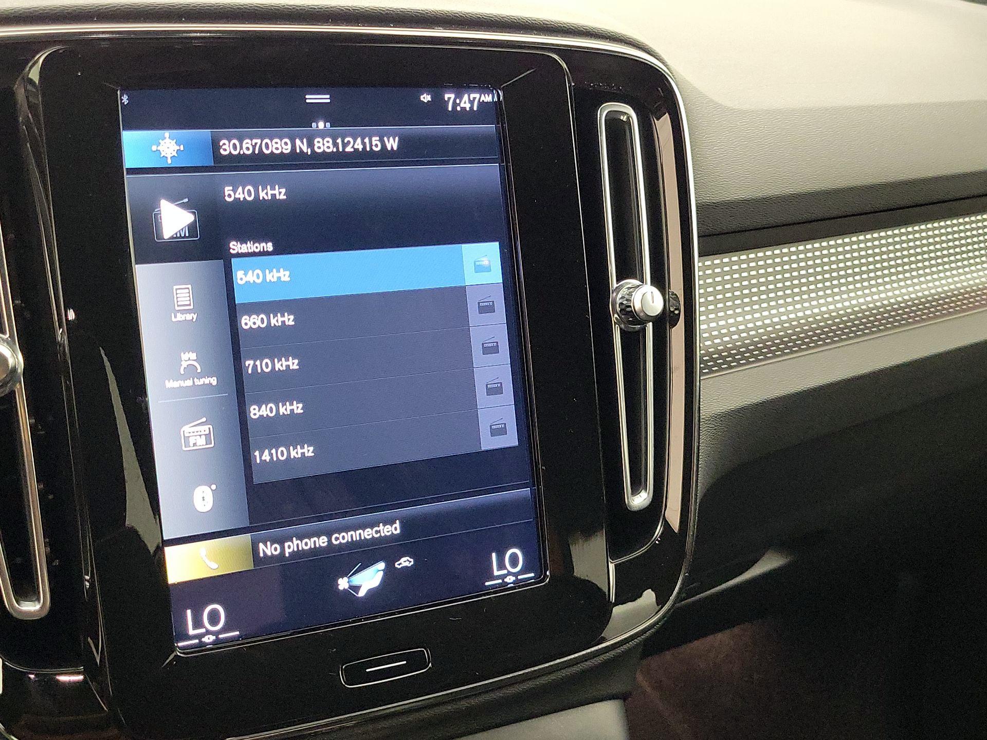 Thumbnail: 2021 Volvo XC40 - 15