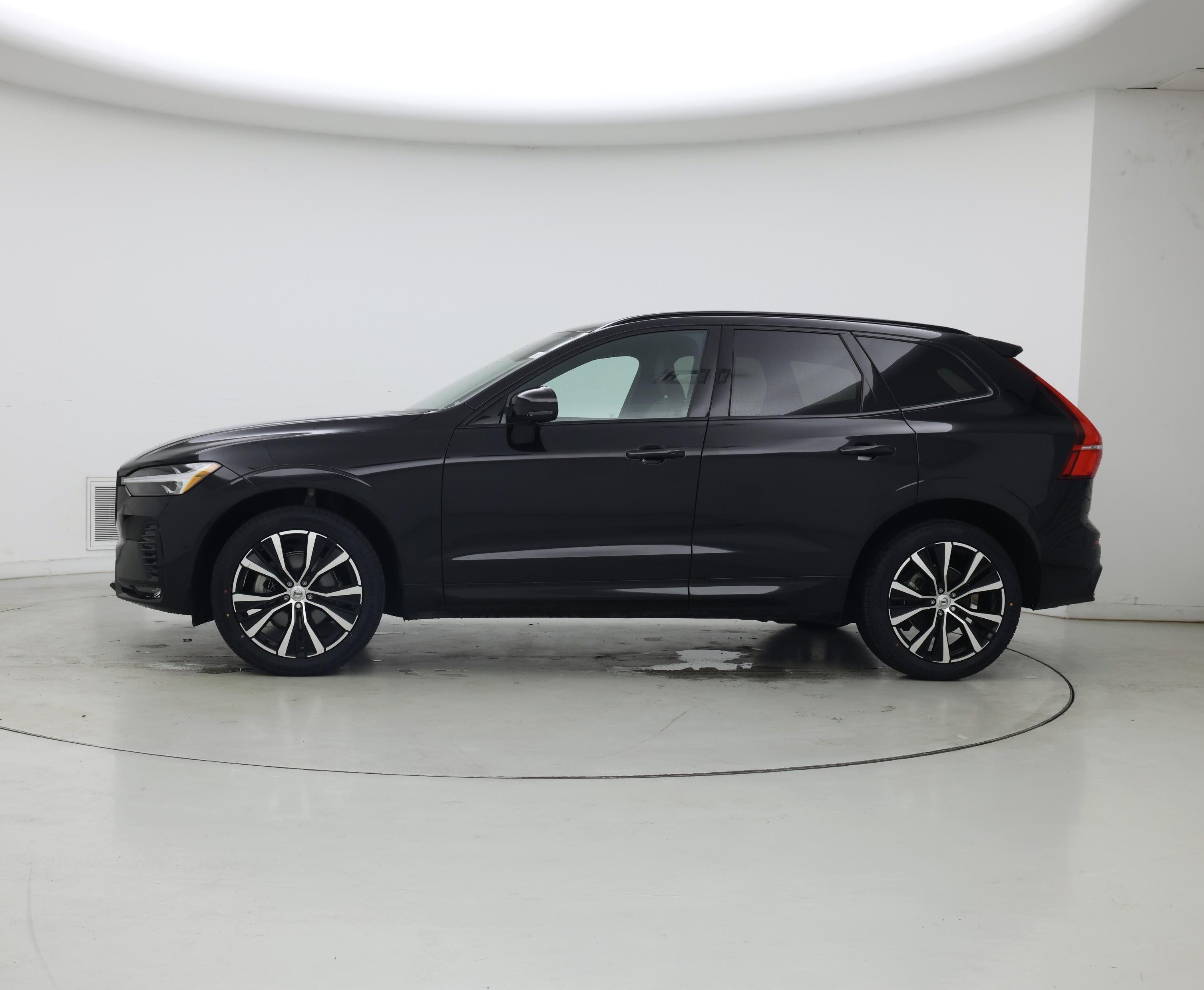 Thumbnail: 2024 Volvo XC60 - 3
