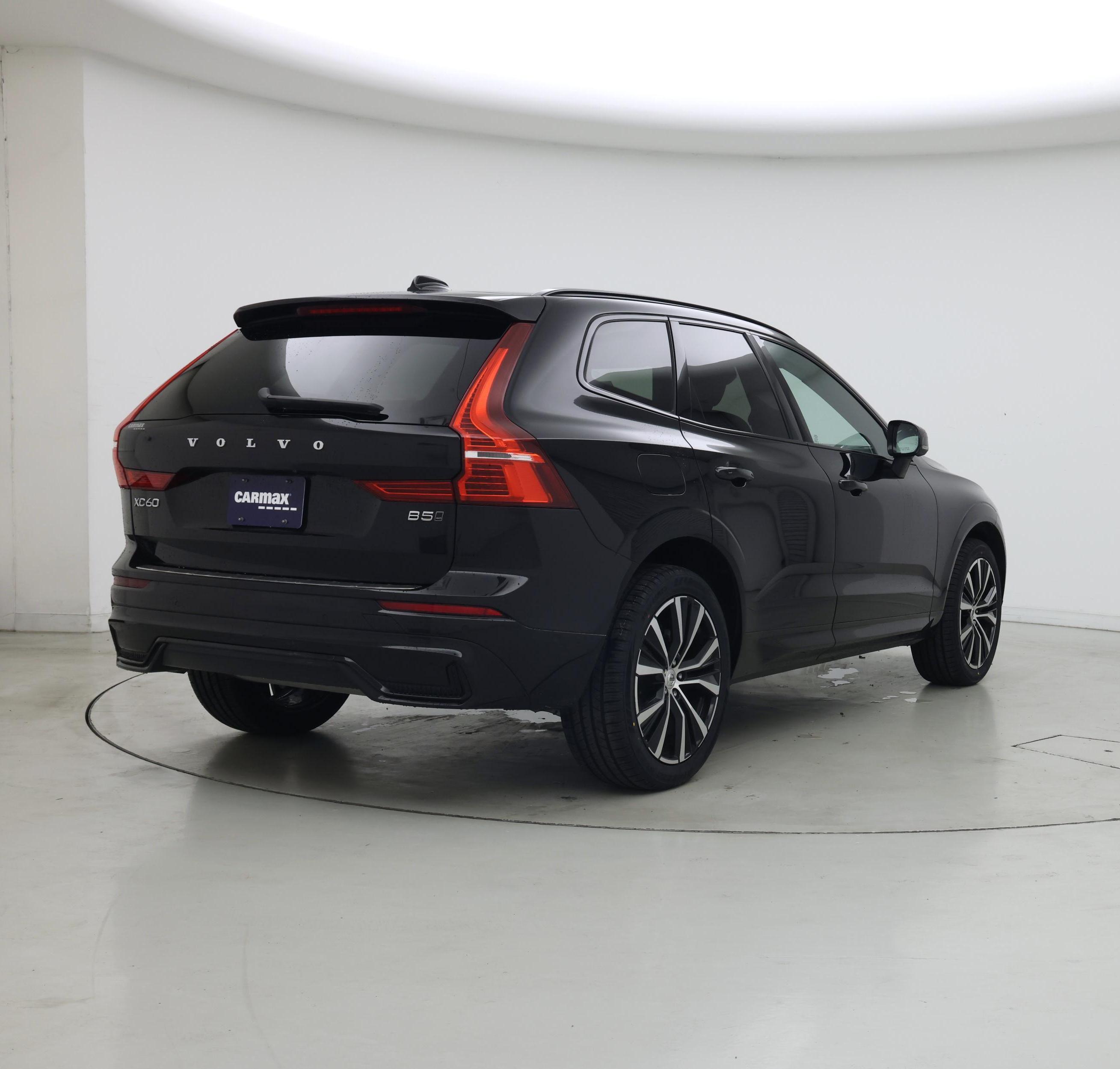 Thumbnail: 2024 Volvo XC60 - 8